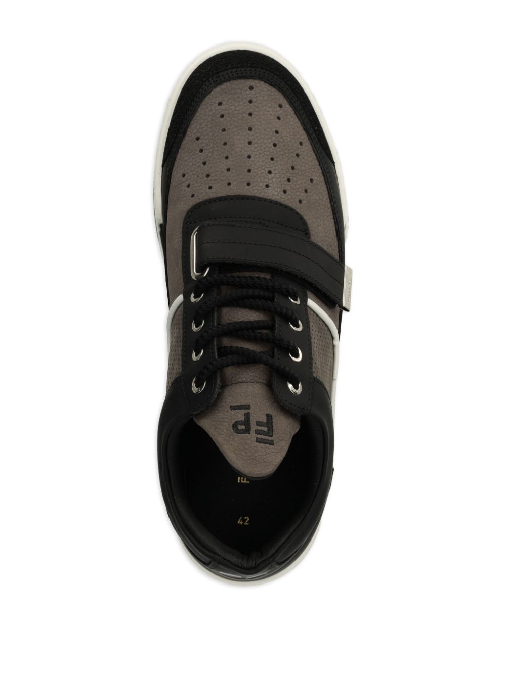 logo-plaque low-top sneakers - 4