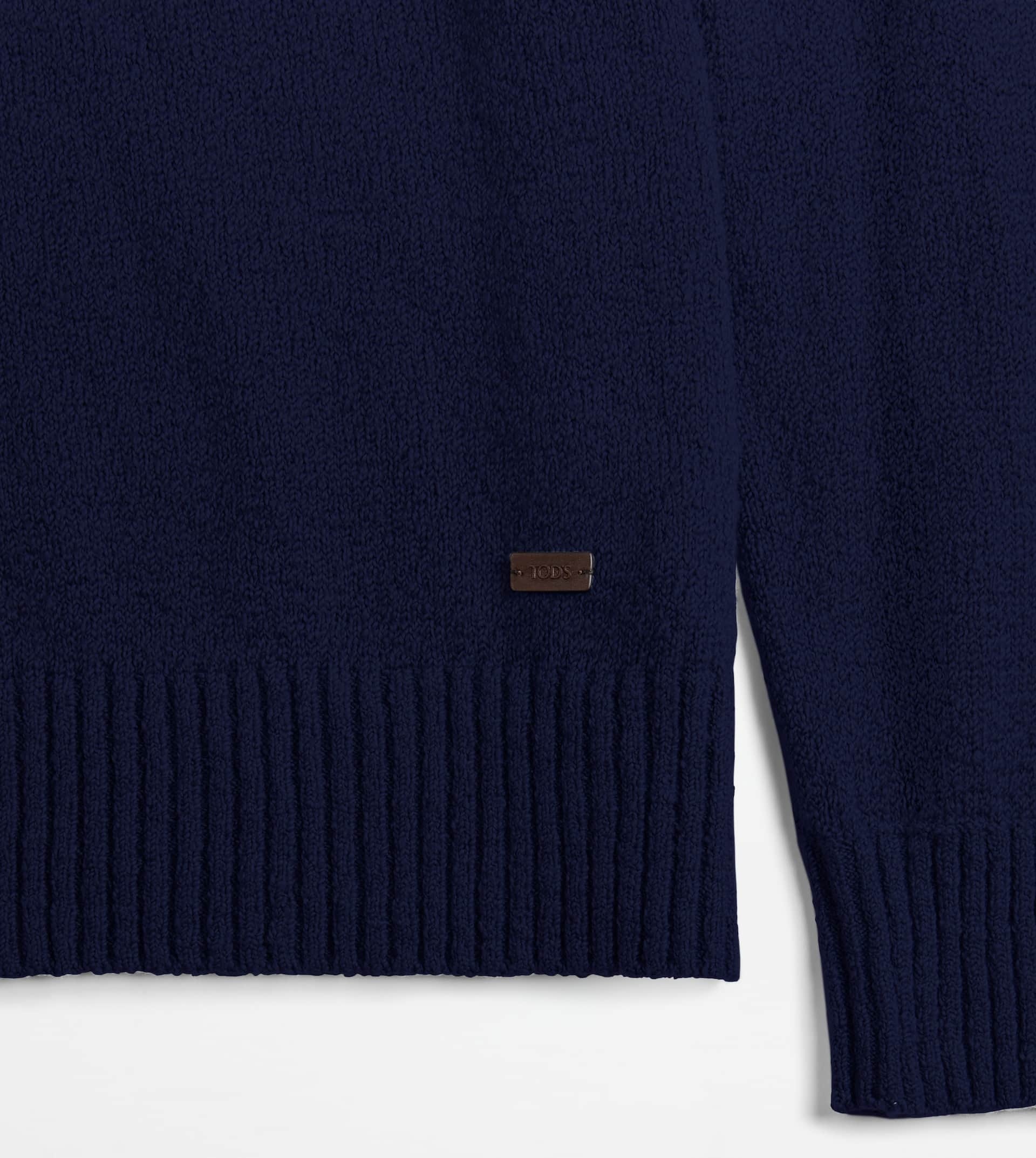 ROUND-NECK PULLOVER IN COTTON - BLUE - 6
