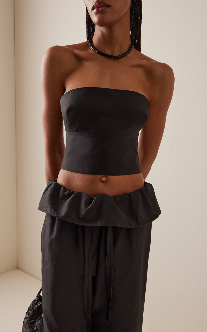 MATTEAU Exclusive Strapless Cotton-Silk Top black outlook