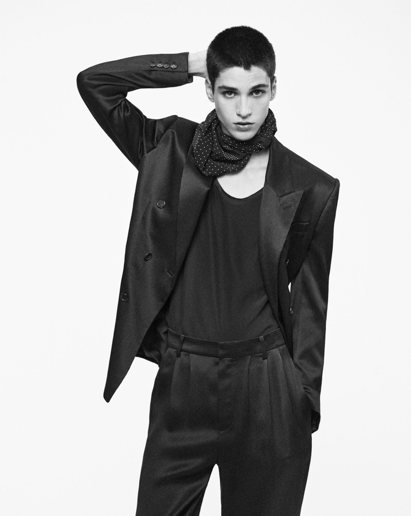 SAINT LAURENT SQUARE SCARF IN DOTTED SILK CREPE outlook