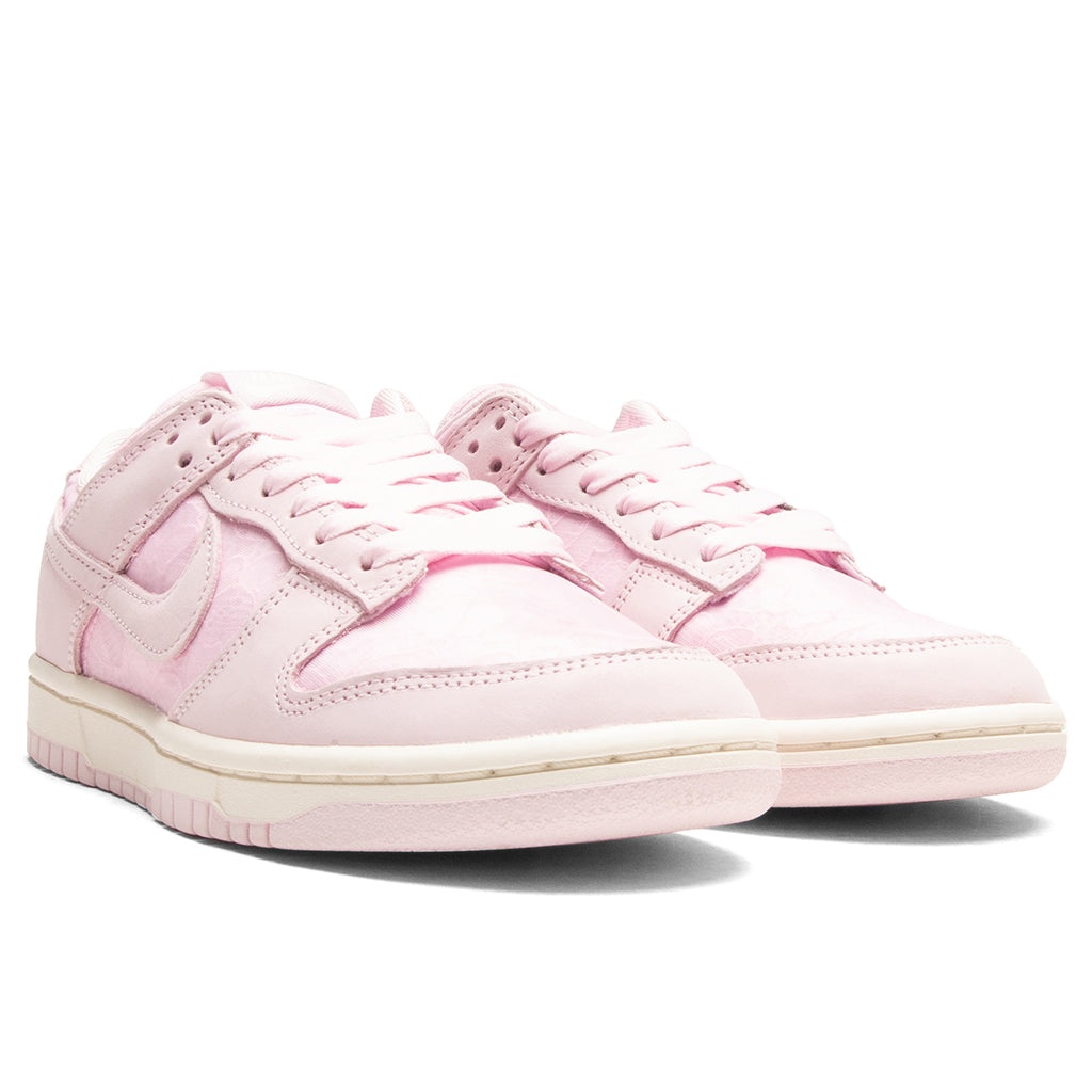 WOMEN'S DUNK LOW - REGAL PINK/PINK FOAM/SOFT PEARL - 2