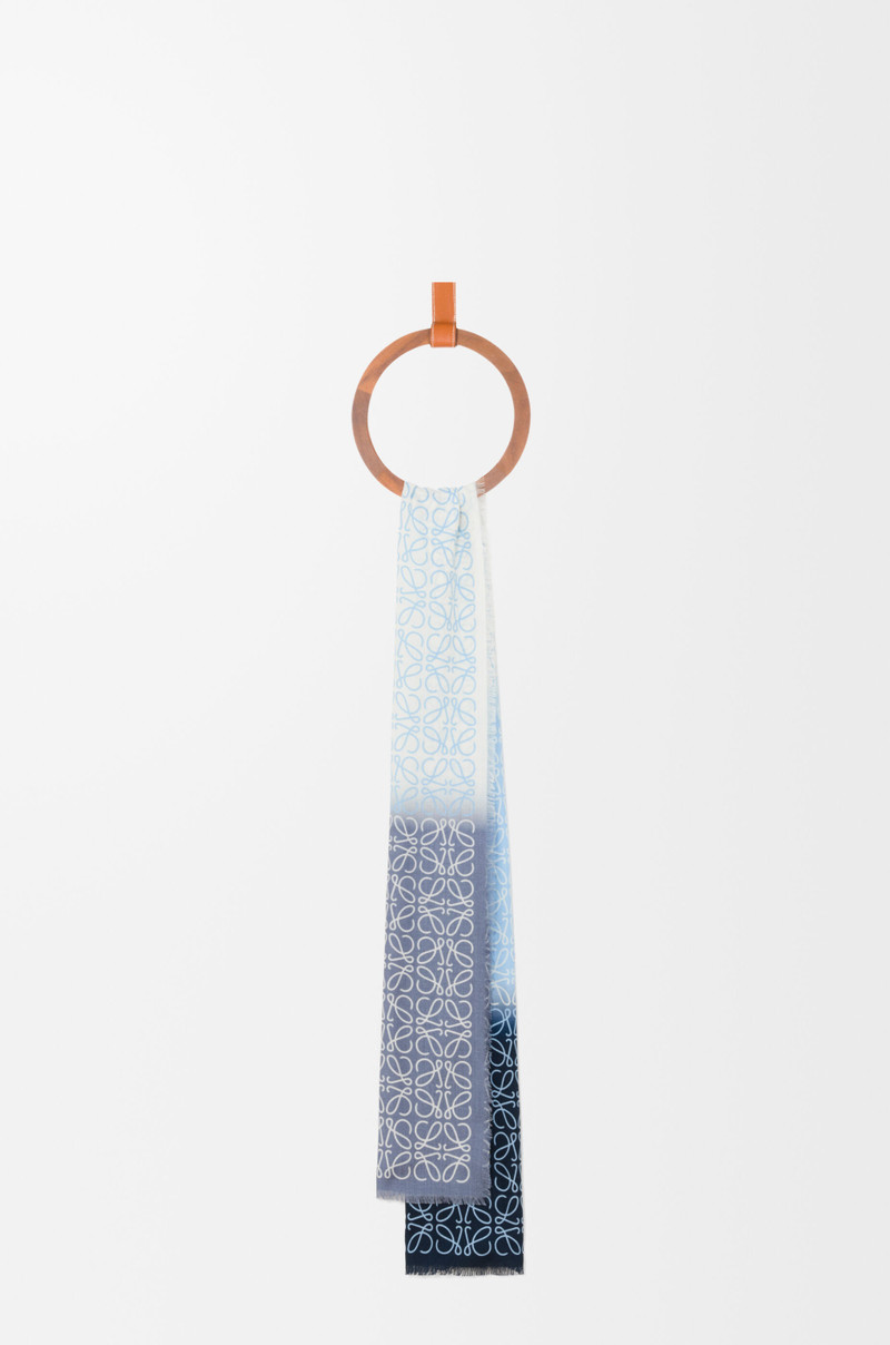 Loewe Scarf in wool, silk and cashmere blend outlook