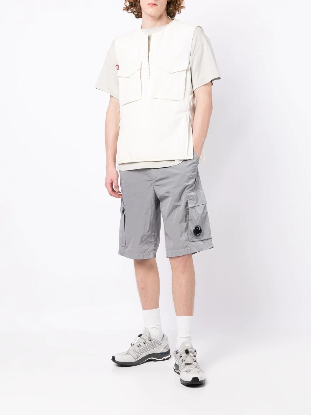 logo-plaque cargo shorts - 2