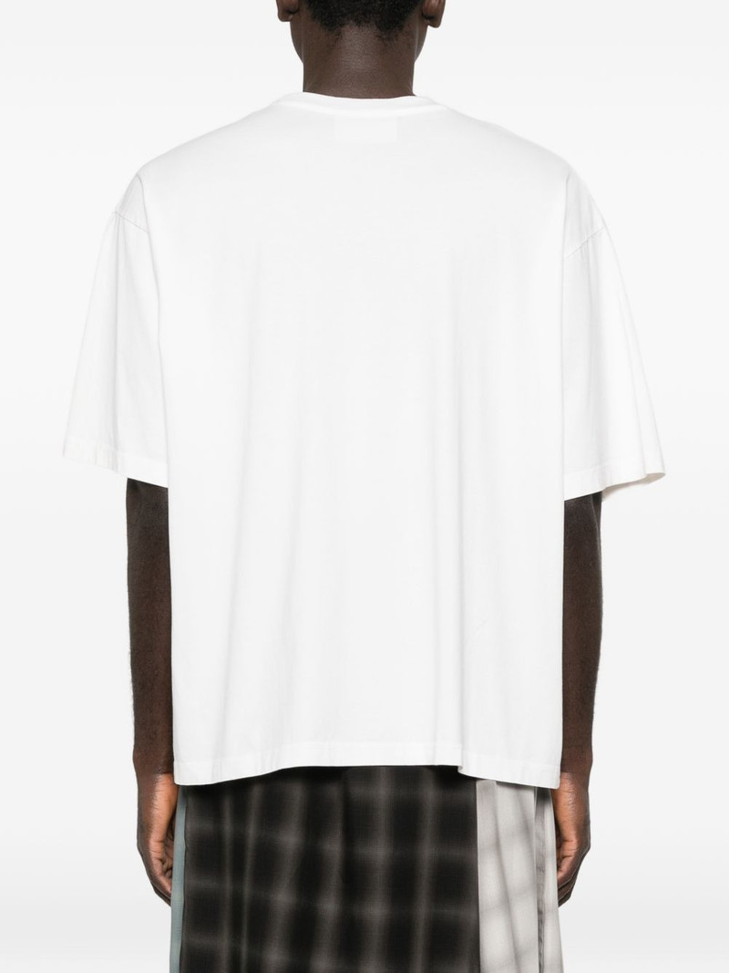 Yawning Kid T-shirt 4
