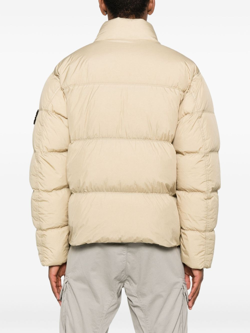 Compass-badge quilted puffer jacket - 4
