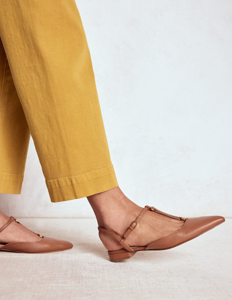 BODEN T-Bar Point Flats-Tan outlook