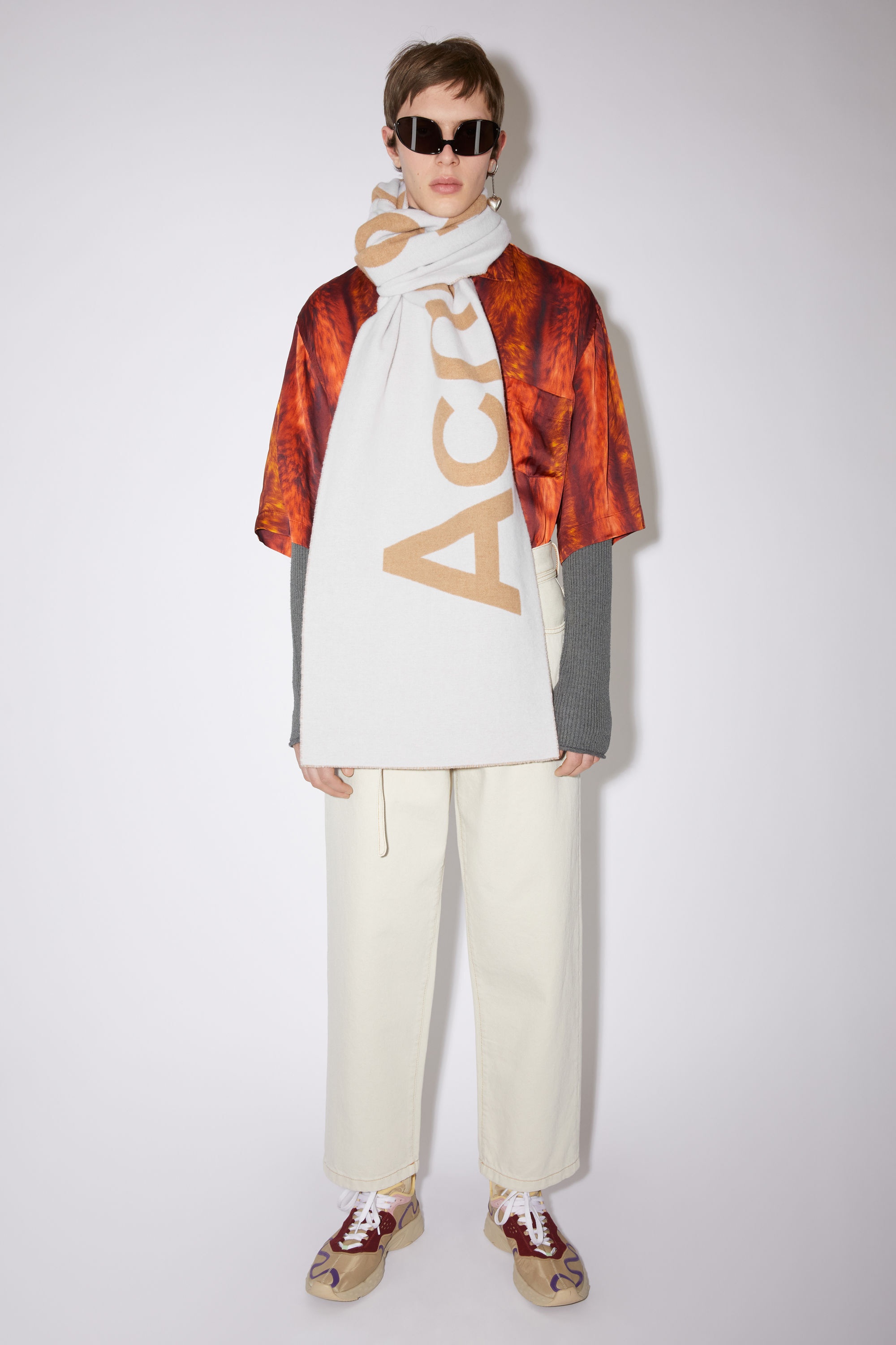 Logo jacquard scarf - Narrow - Oat beige/camel - 3