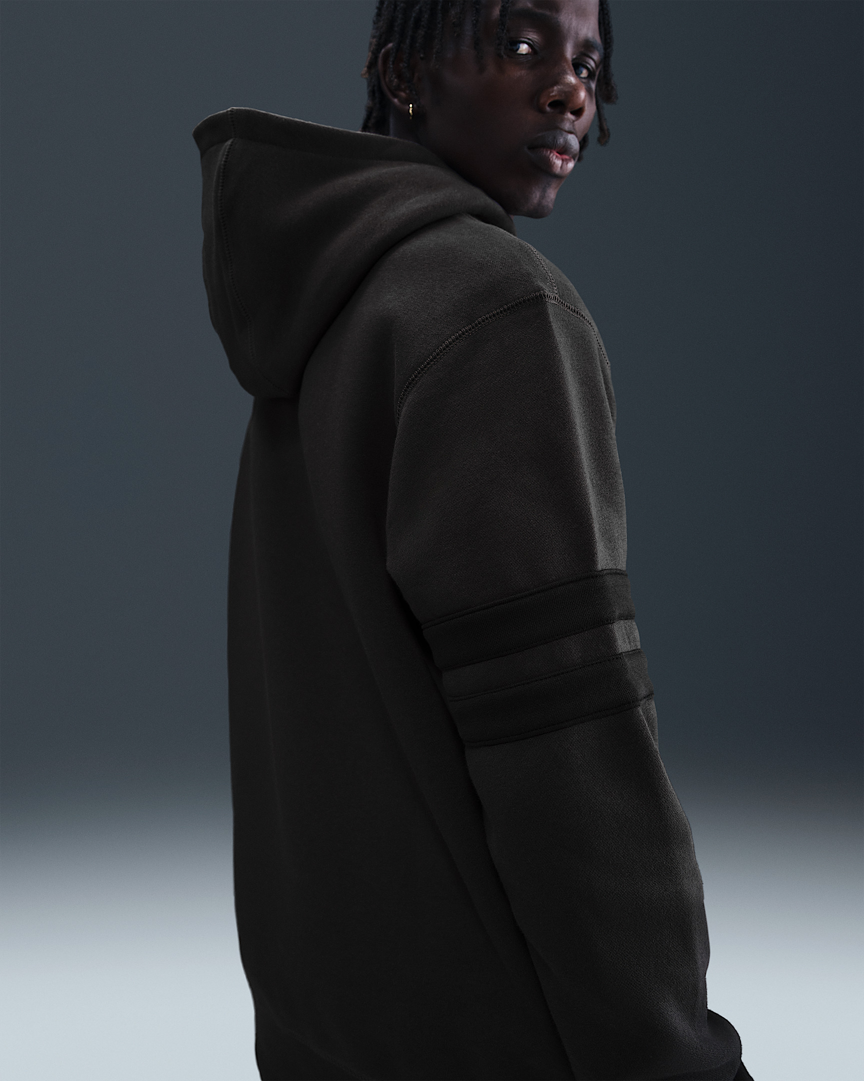 Nike Club Men's Fleece Pullover Hoodie - 2