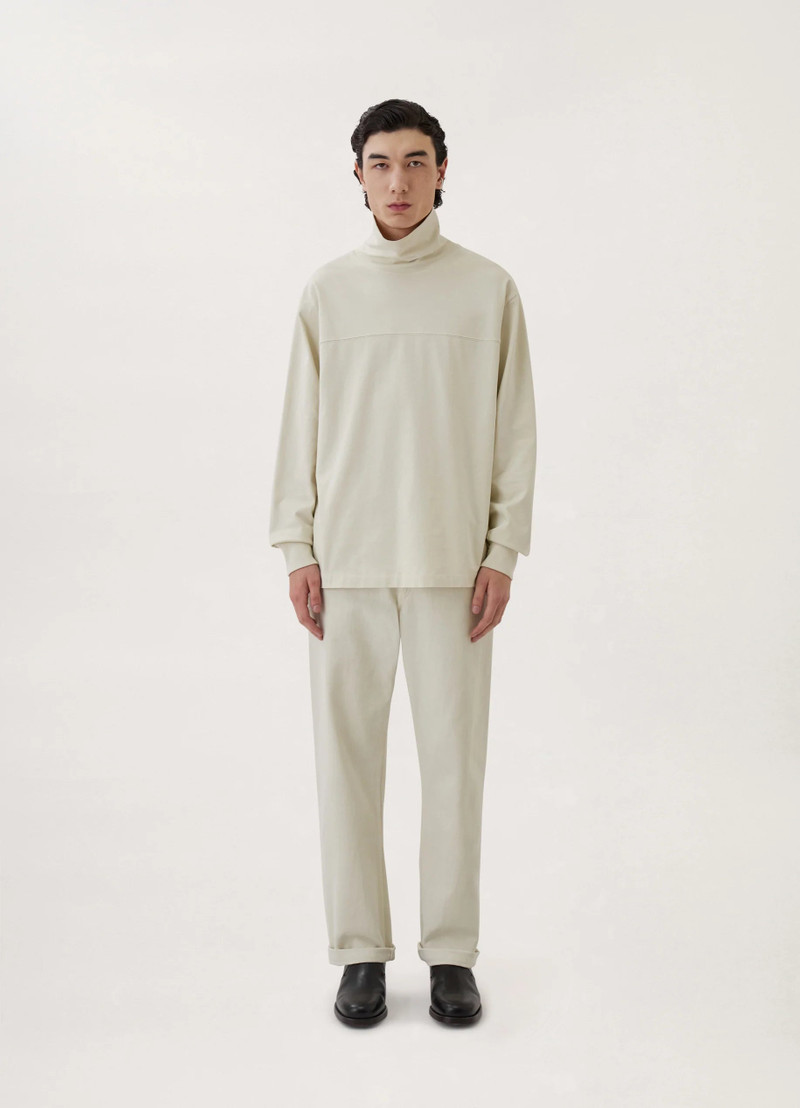 HIGH COLLAR SWEATSHIRT
MEDIUM JERSEY 5