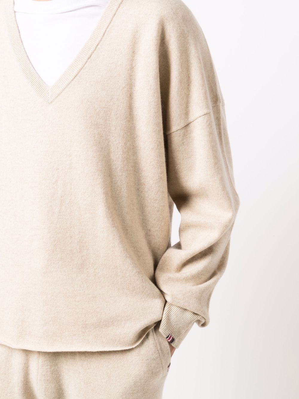 V-neck cashmere jumper - 6