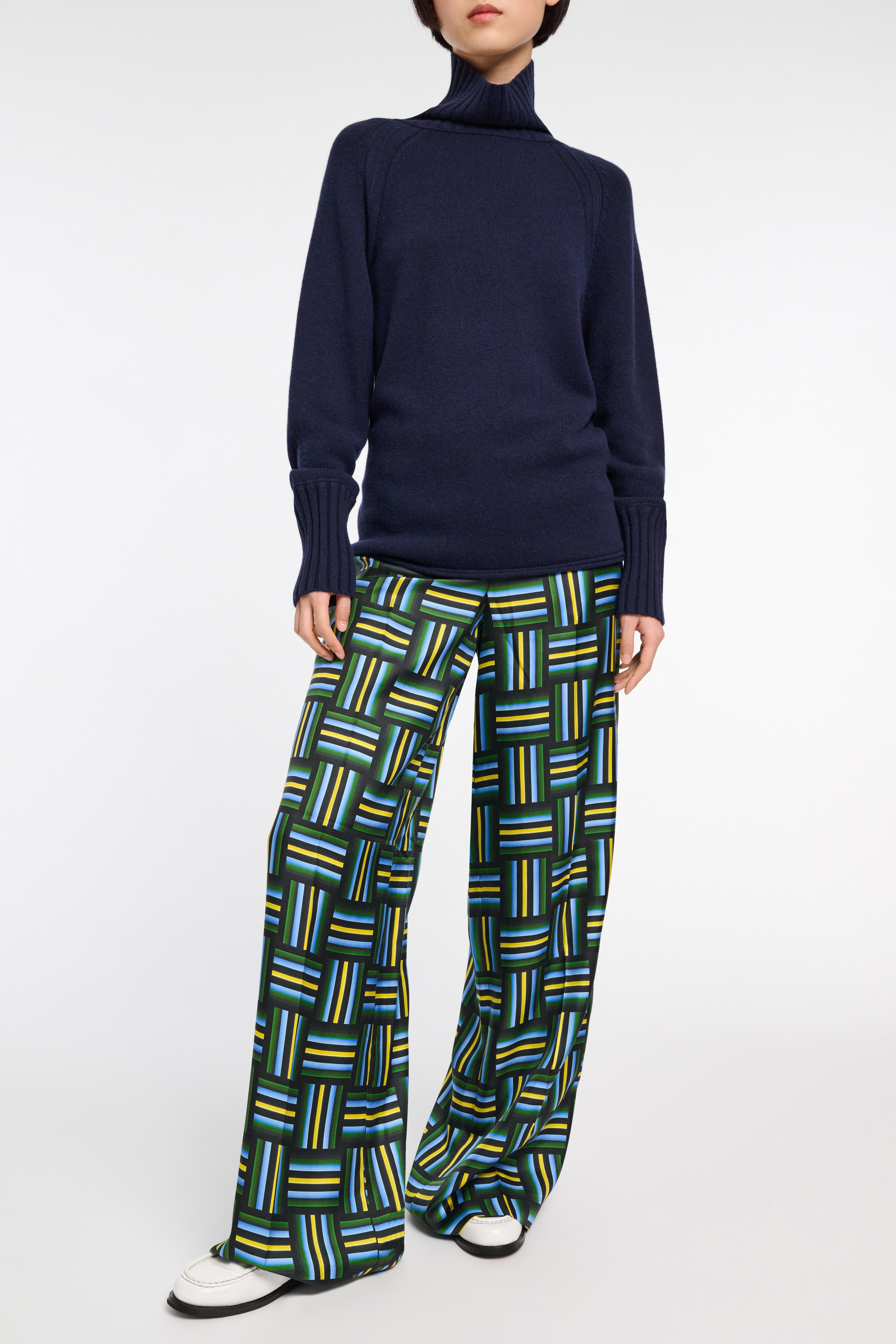 GRAPHIC DRAPES I pants - 5