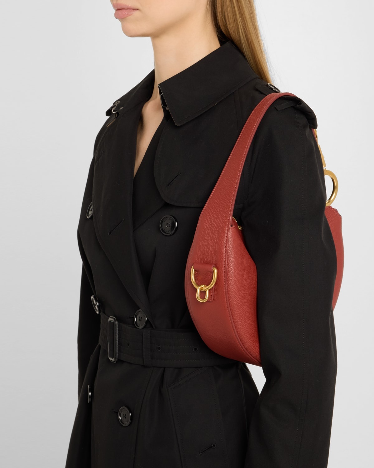 【関税＆送料込み】Burberry Knight Arc Mini Leather Shoulde Knight Arc Bag in Black - Women | Burberry® Official