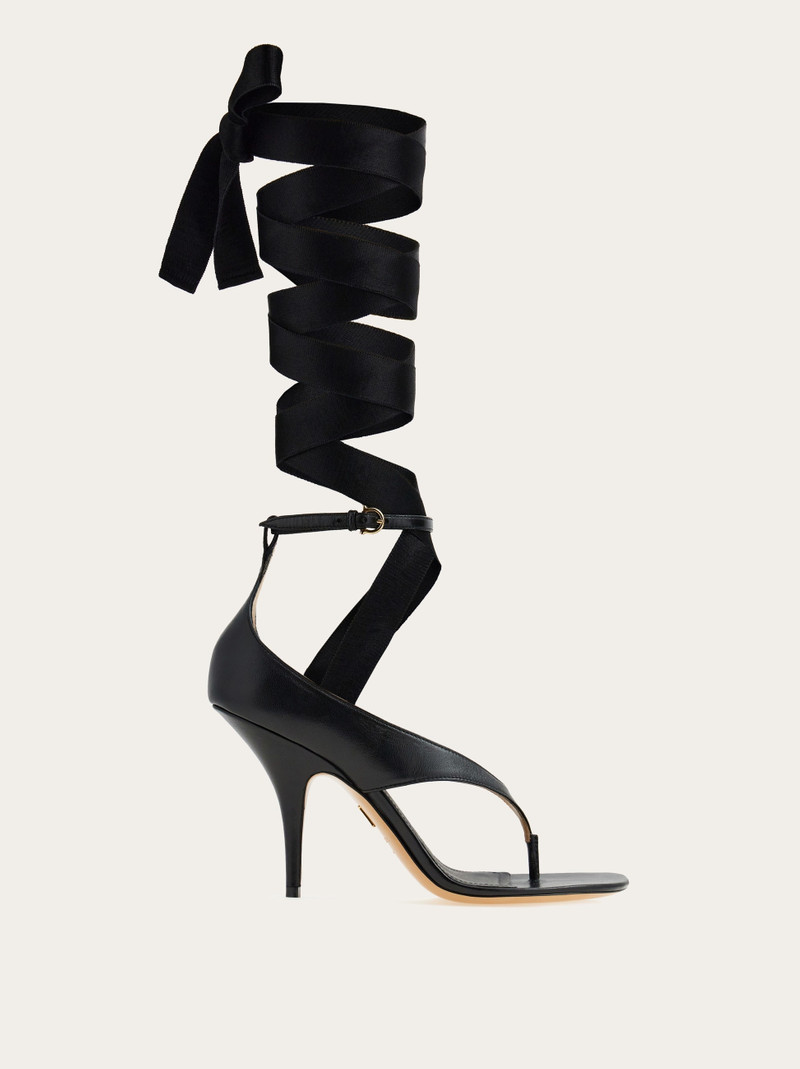 Heeled sandal 와 리본 1