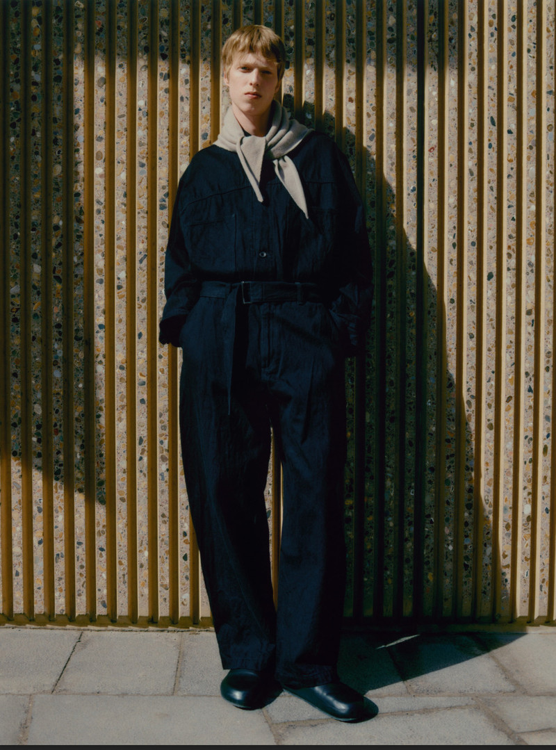 Studio Nicholson Trigon Scarf outlook