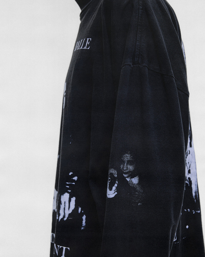 BALLETUE D'UNE MOCK NECK LS T-SHIRT 5