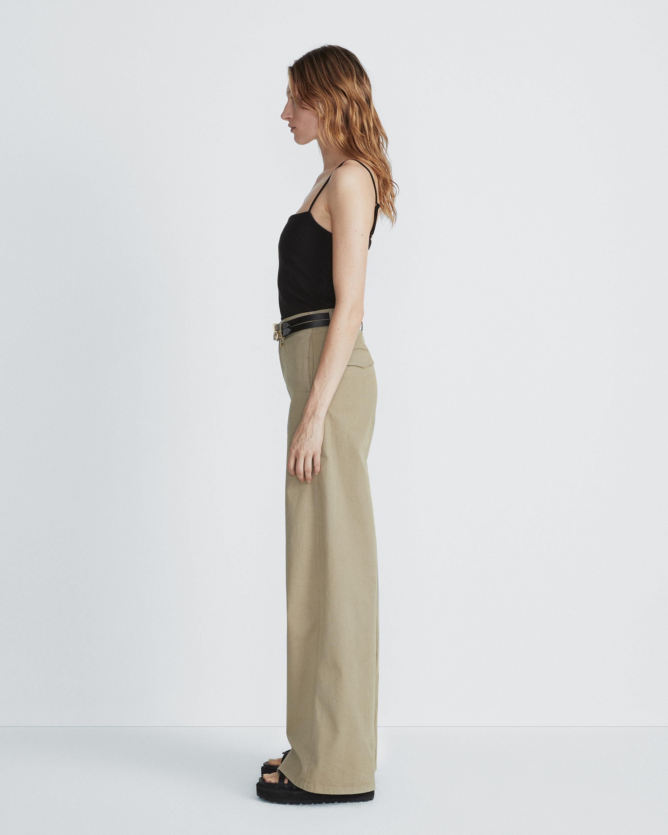 Irina Ponte Cami
Slim Fit Top - 4