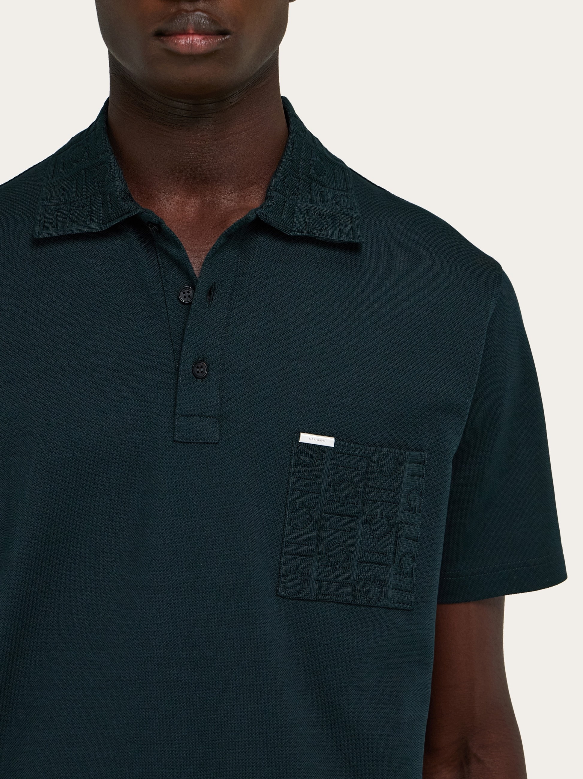 V-neck polo with jacquard pocket detail - 4