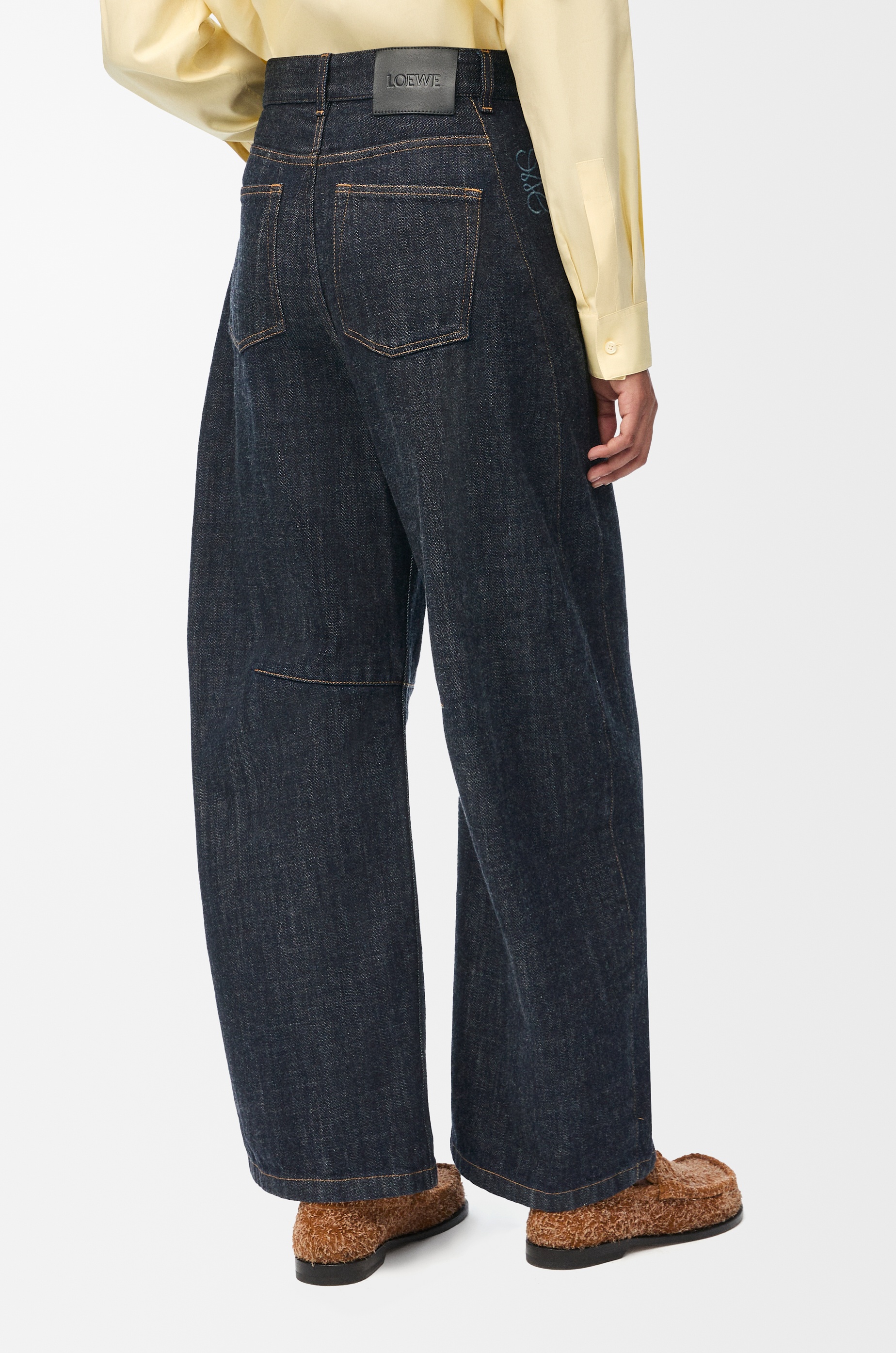 Anagram barrel jeans in denim - 4