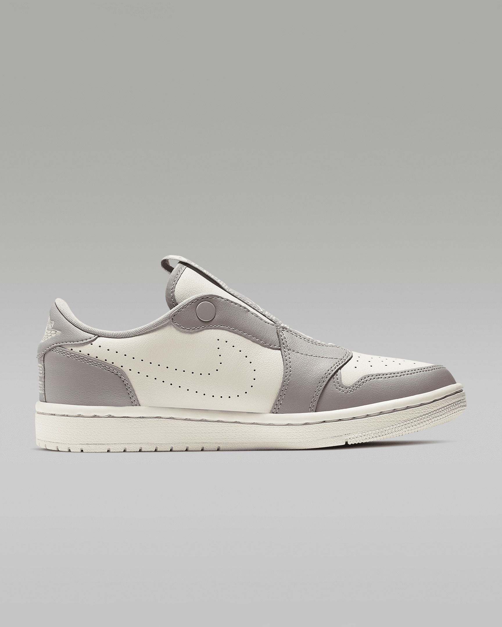 Air Jordan 1 Retro Low Slip Women's Shoes - 3