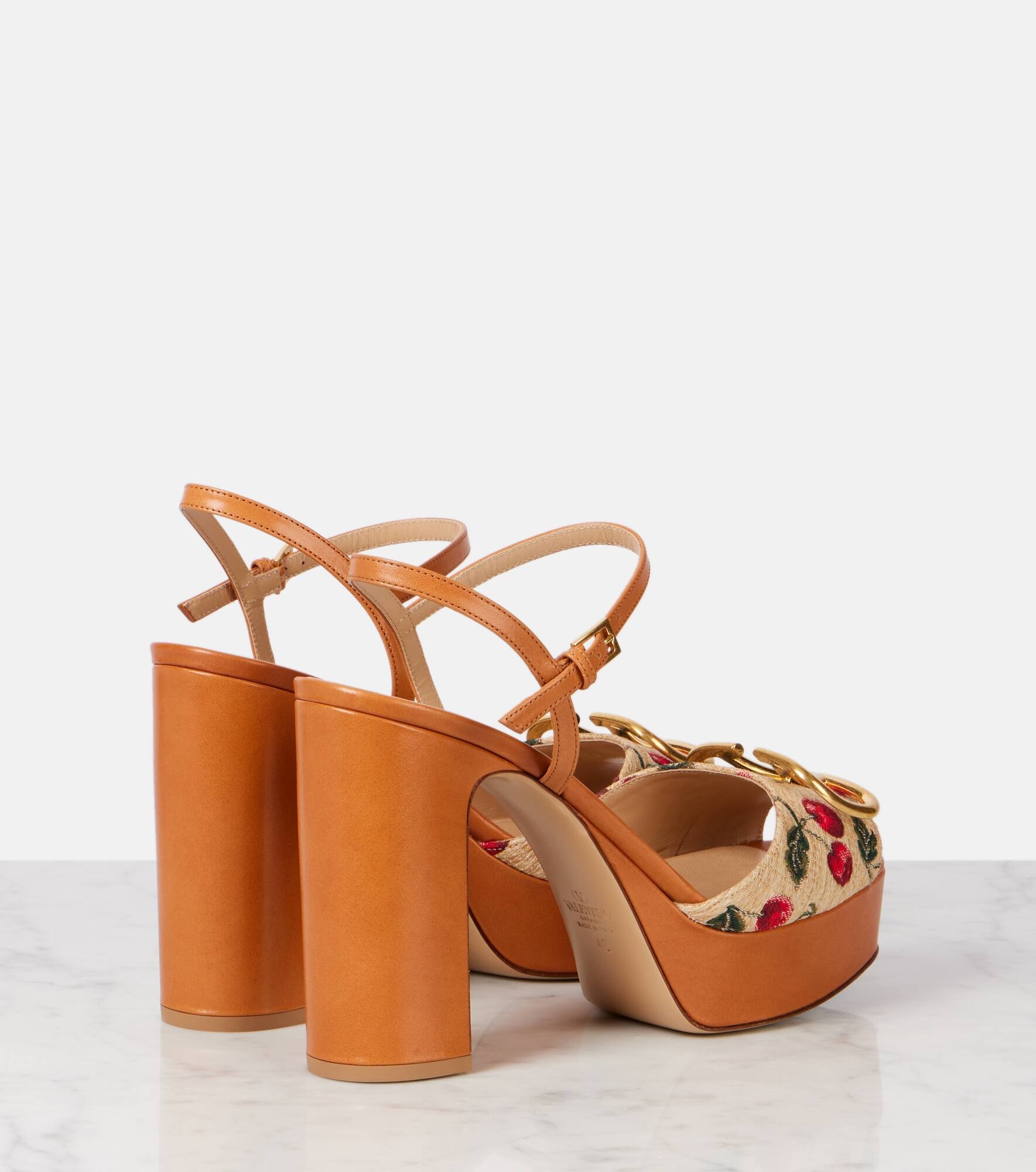 VLogo 115 raffia-effect platform sandals - 2