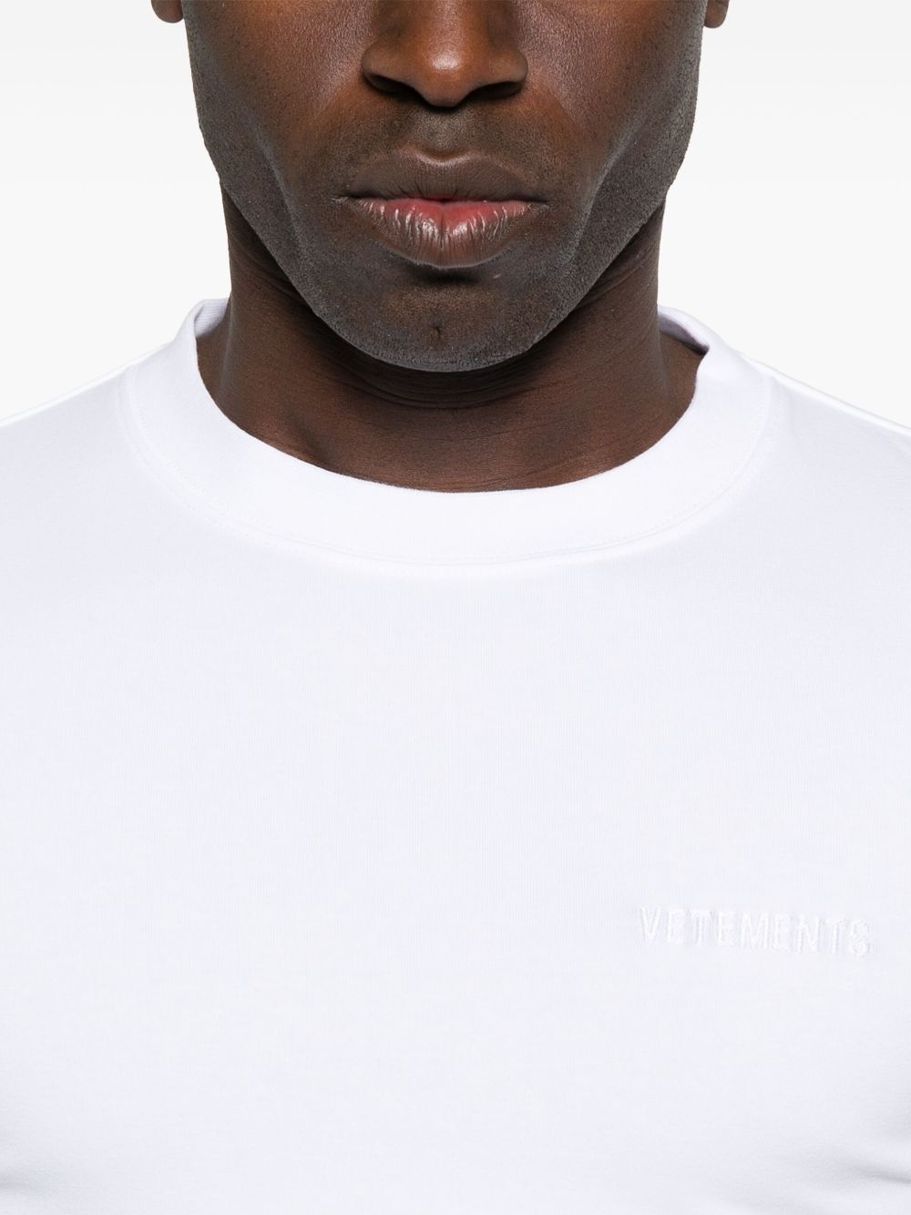 logo-embroidered T-shirt - 4