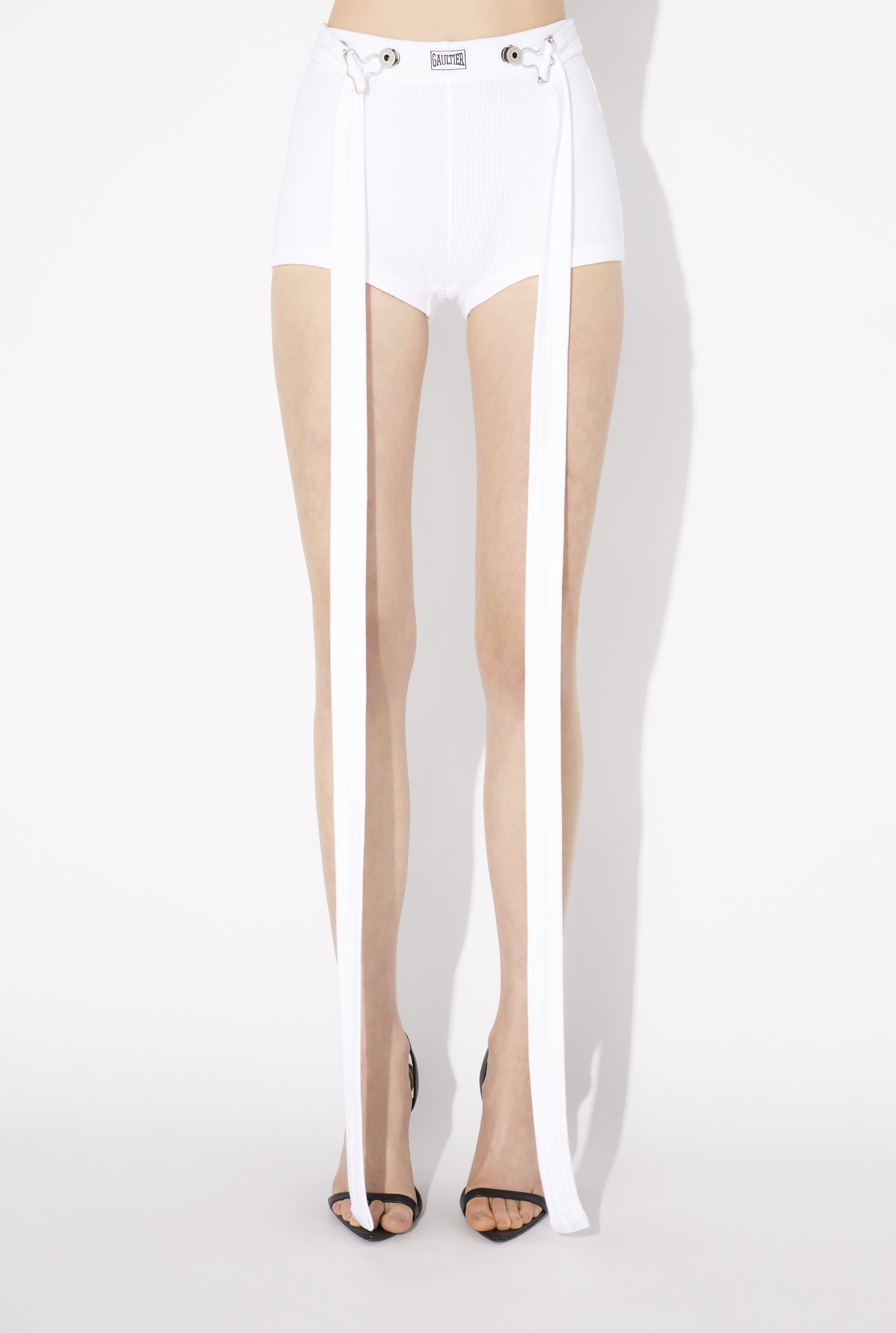 THE WHITE PATCH SHORTS - 4
