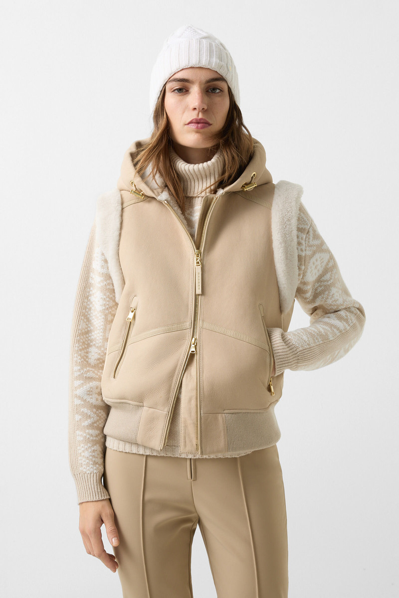 Fine lambskin vest in Sand 2