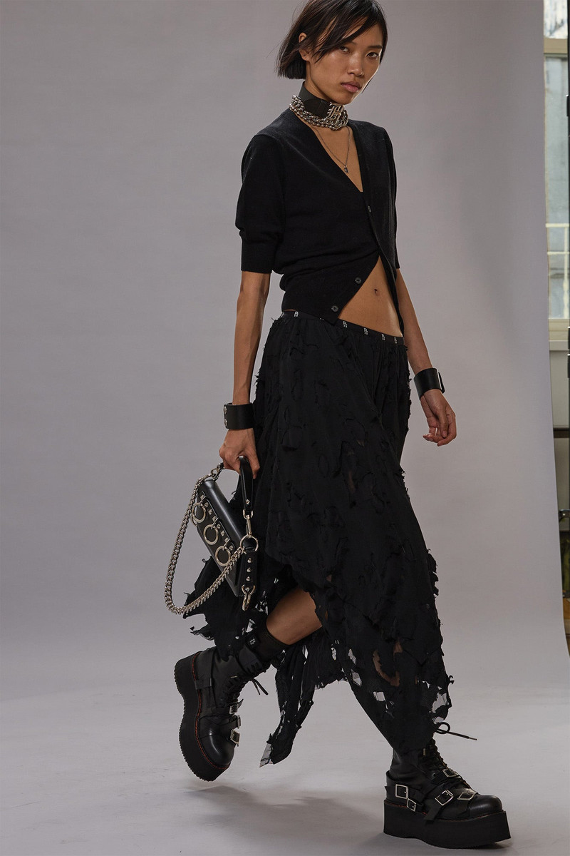 MIDI HANDKERCHIEF SKIRT 1