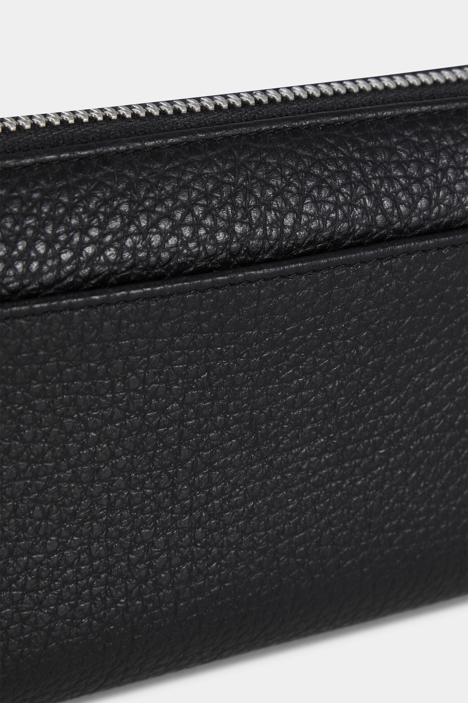 Andermatt Ela Wallet in Black - 6