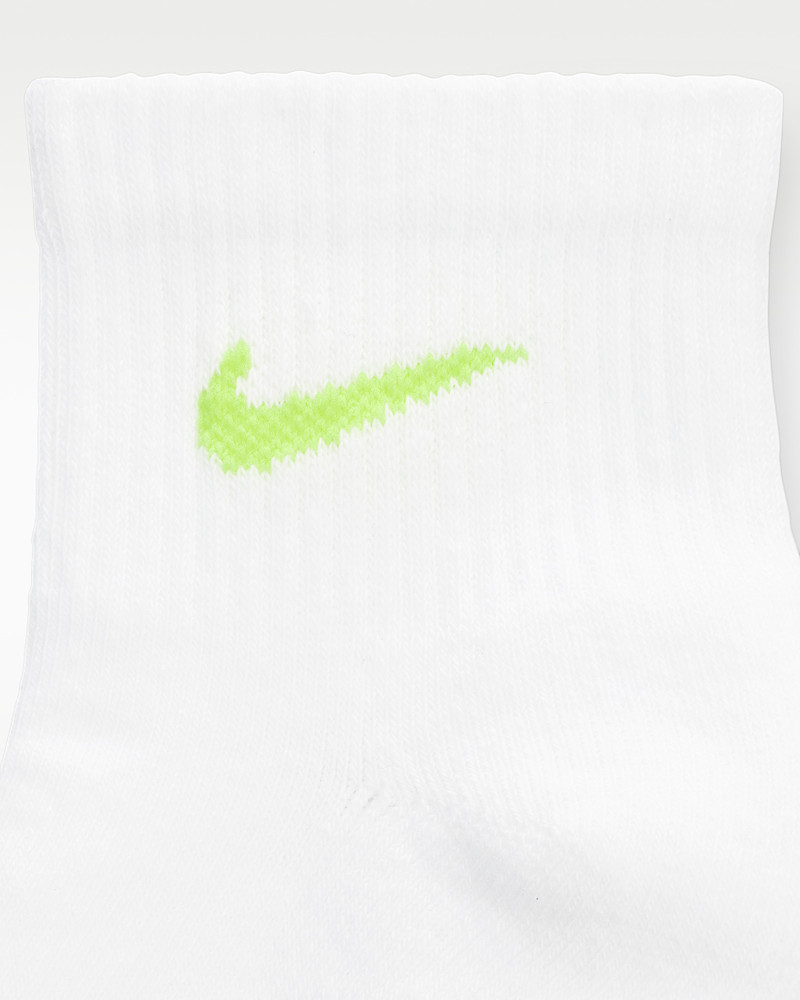 Nike Everyday Plus Cushioned Training Ankle Socks (3 Pairs) 4