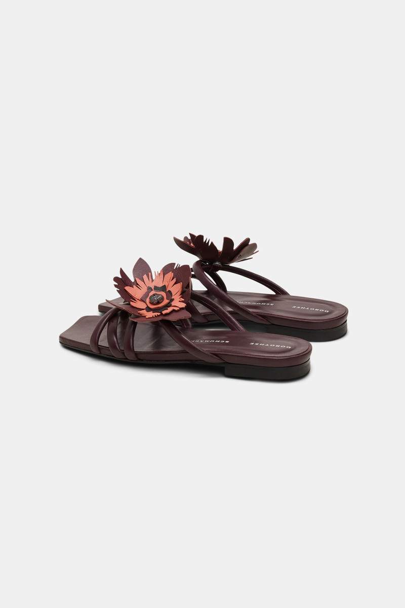 FLORAL STATEMENT flower sandal 8