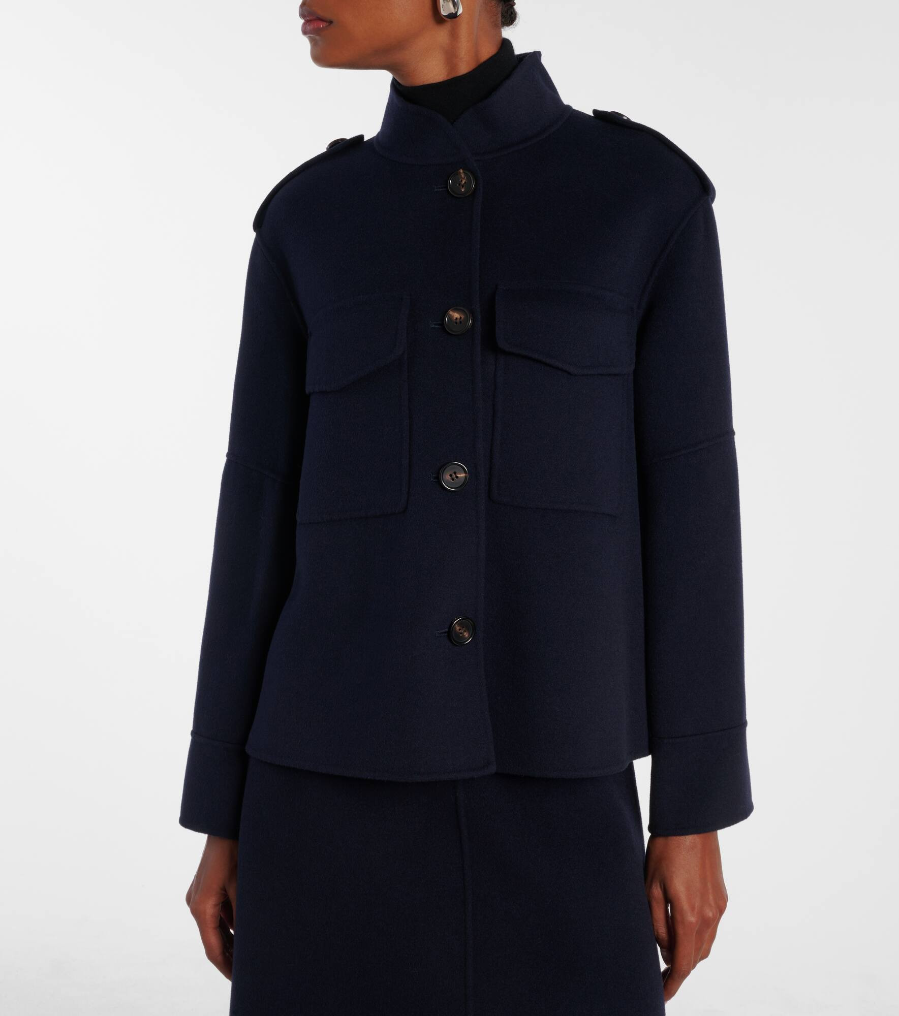 Free virgin wool jacket - 7