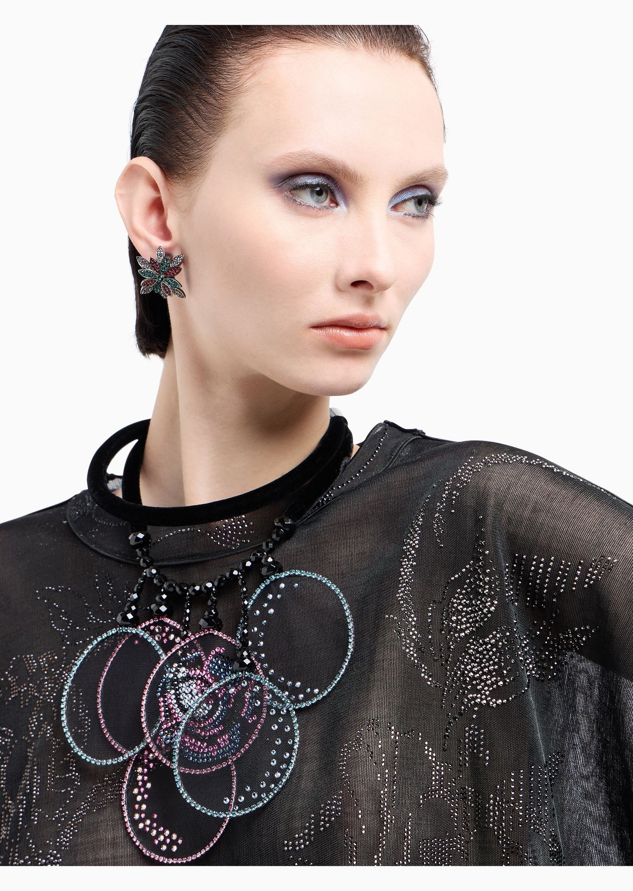 Velvet choker necklace with embroidered tulle pendants 3