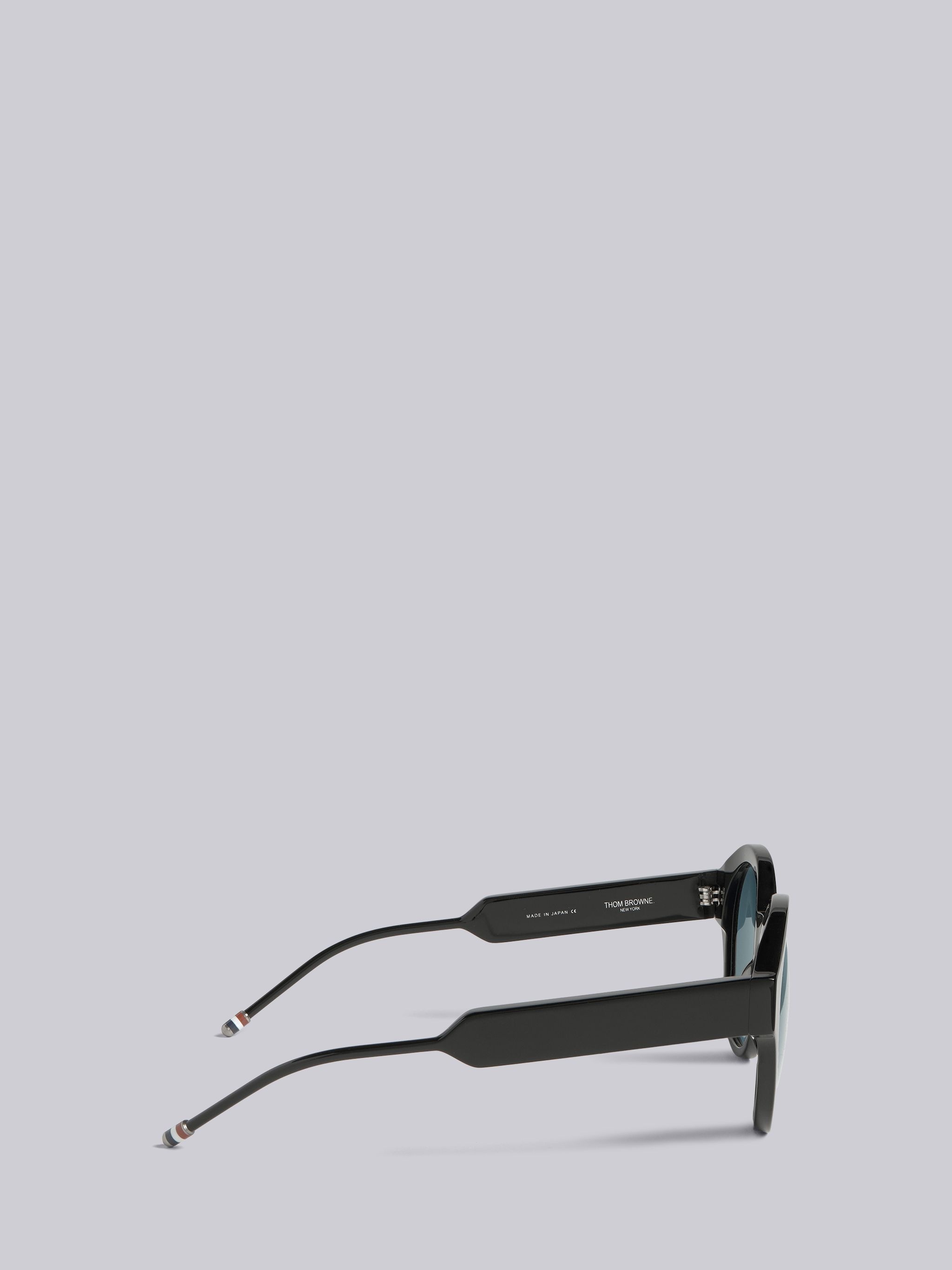 TB717 - Black And Grey Wide Fit Round Sunglasses - 3