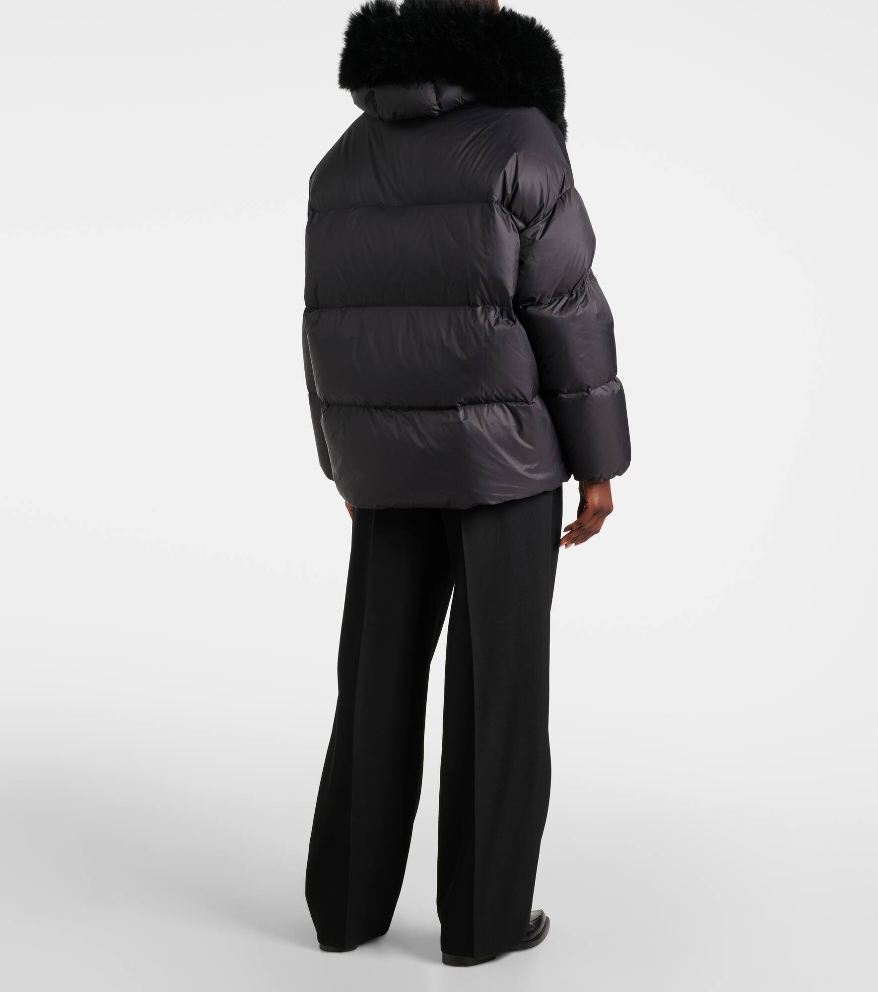 Shearling-trimmed down jacket - 3