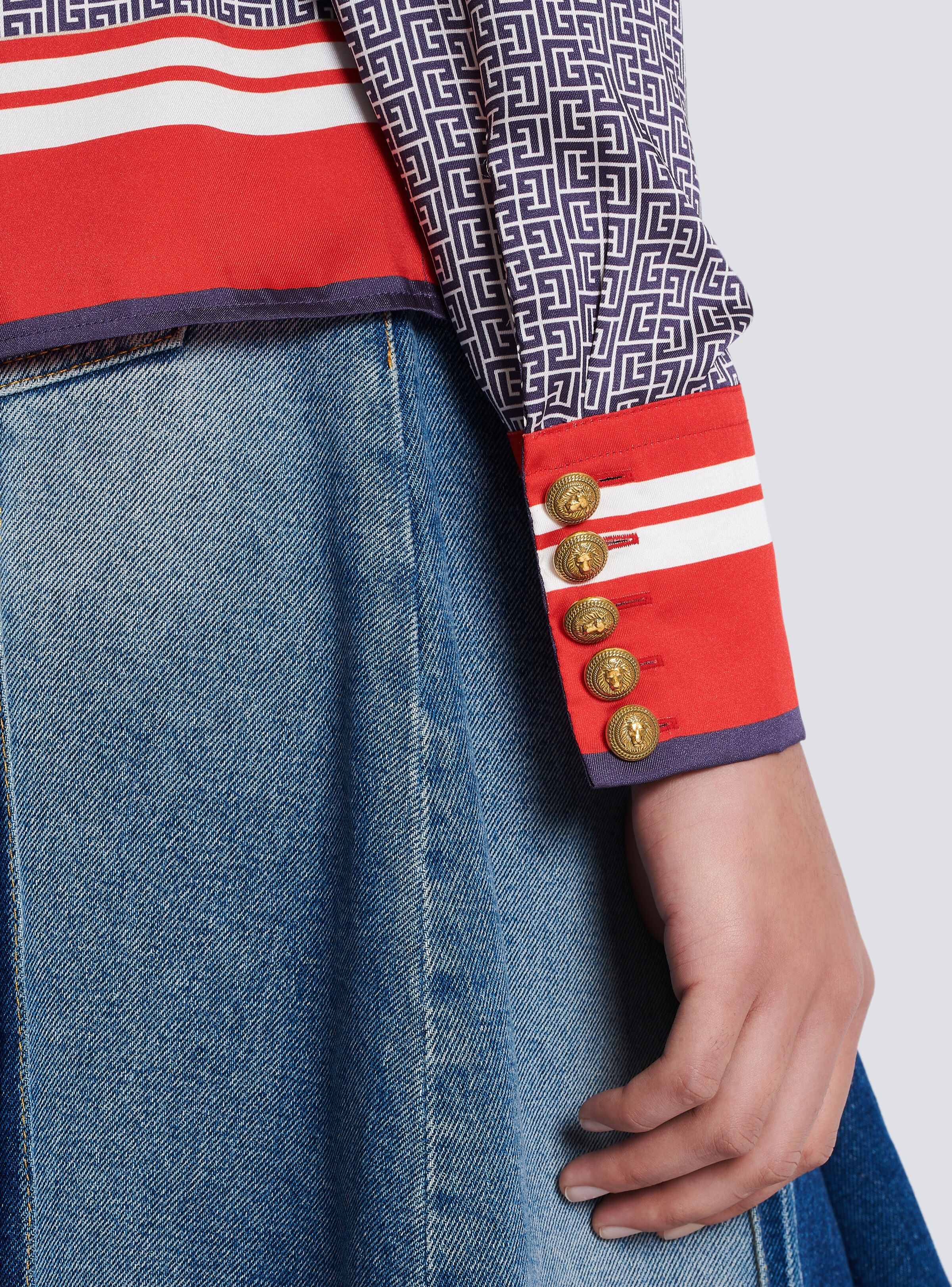Scarf print shirt with bow collar - 9