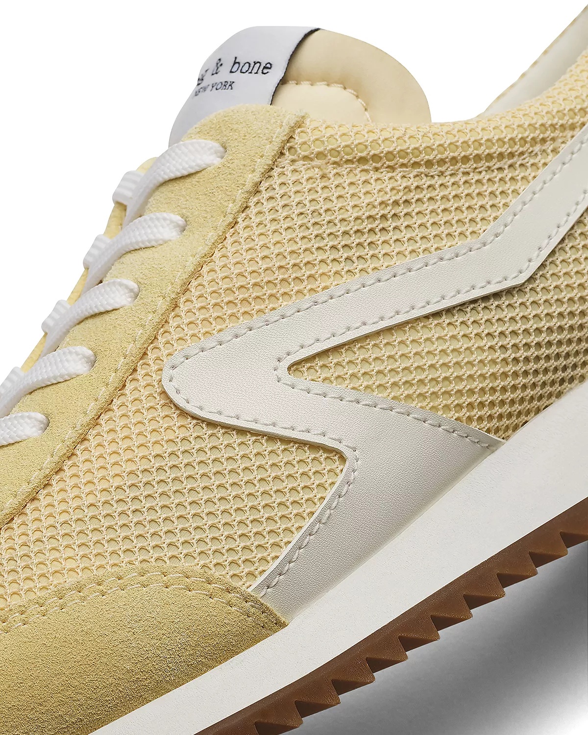 Women's Retro Runner Low Top Sneakers - 5