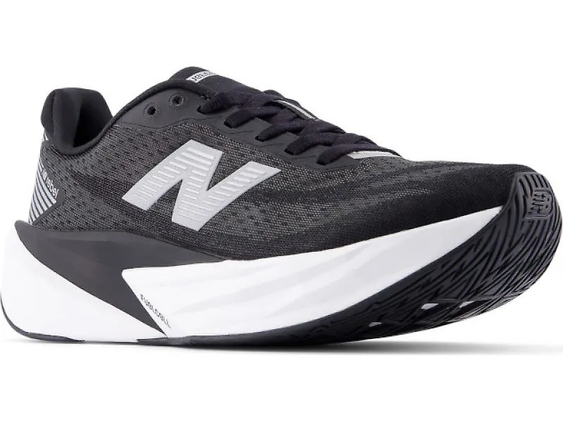 New Balance FuelCell Rebel v5 - 6