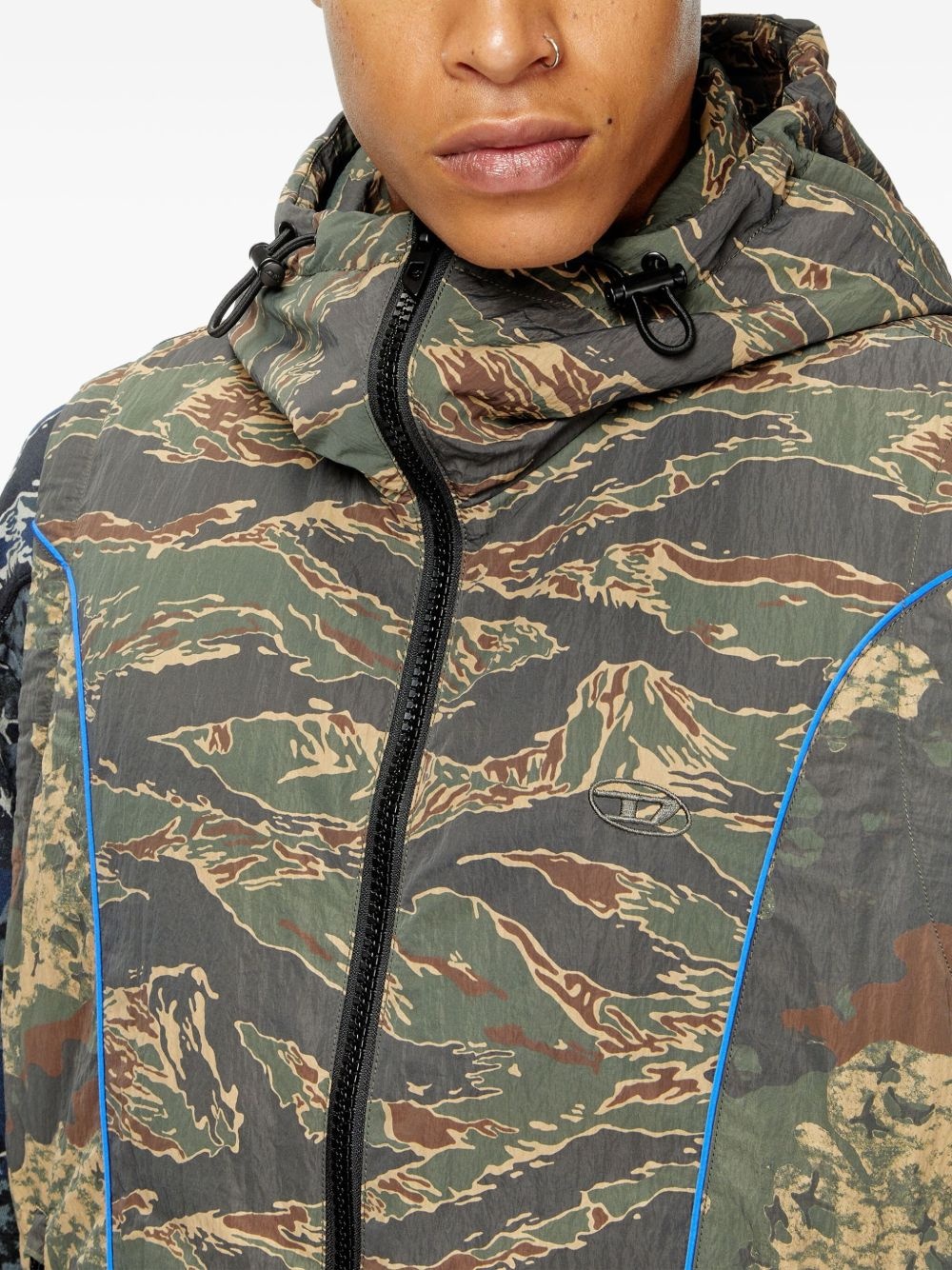 camouflage-print hooded vest - 5