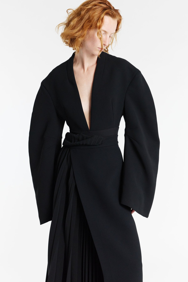 A.W.A.K.E. MODE ROUNDED SLEEVE DEEP V-NECK BODYSUIT BLACK outlook