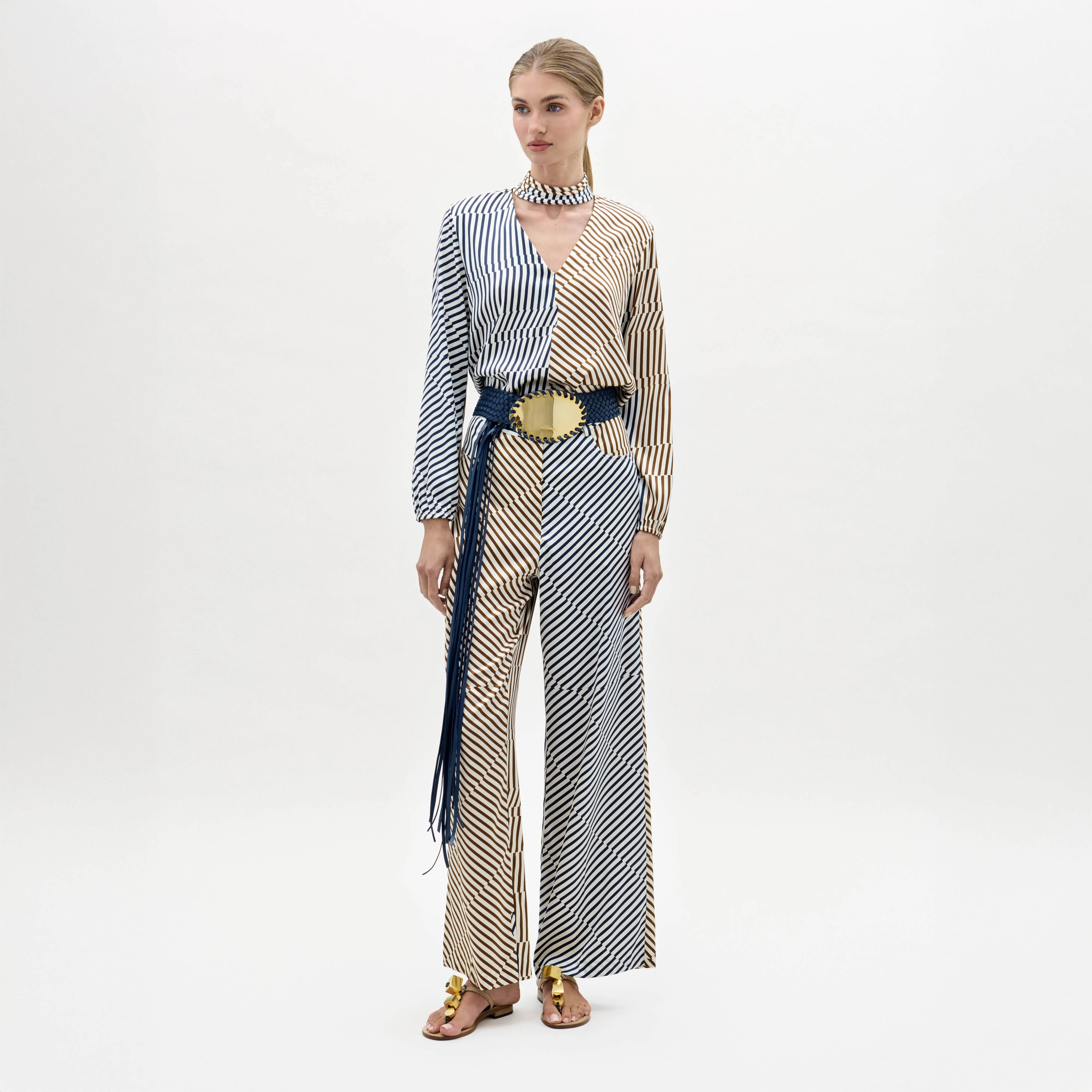 Emine Pant - 1