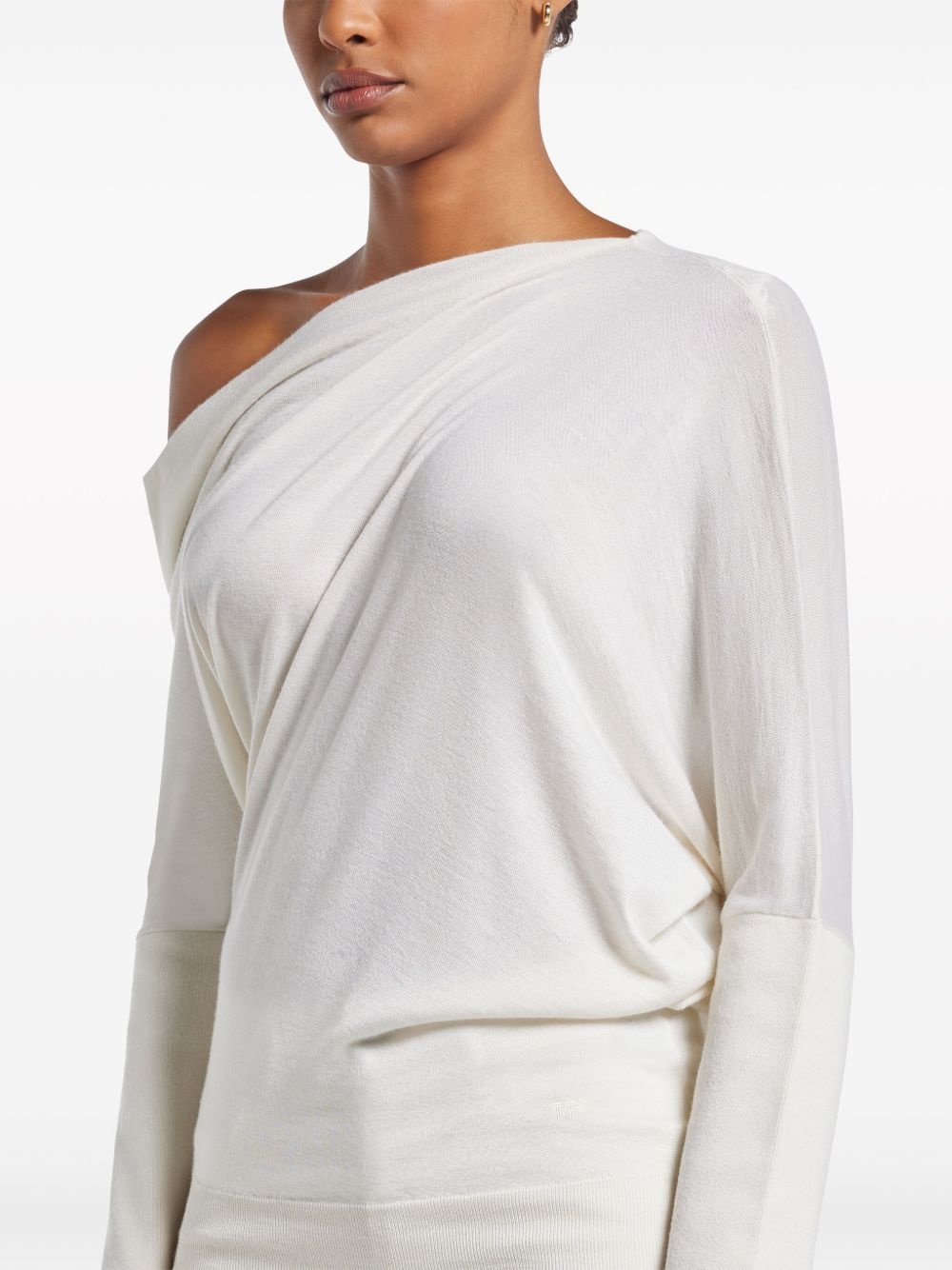 off-the-shoulder sweater - 5