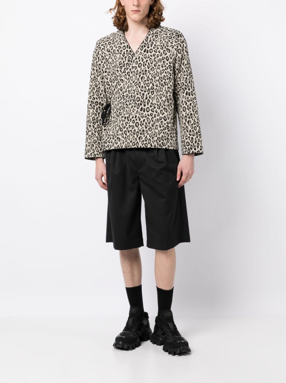 leopard-print V-neck shirt - 2