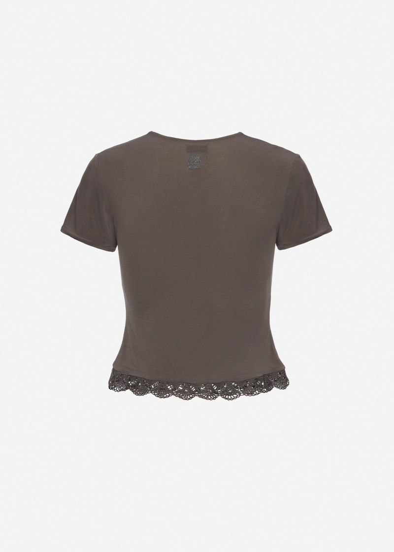 Fitted t-shirt with crochet trim in brown 2