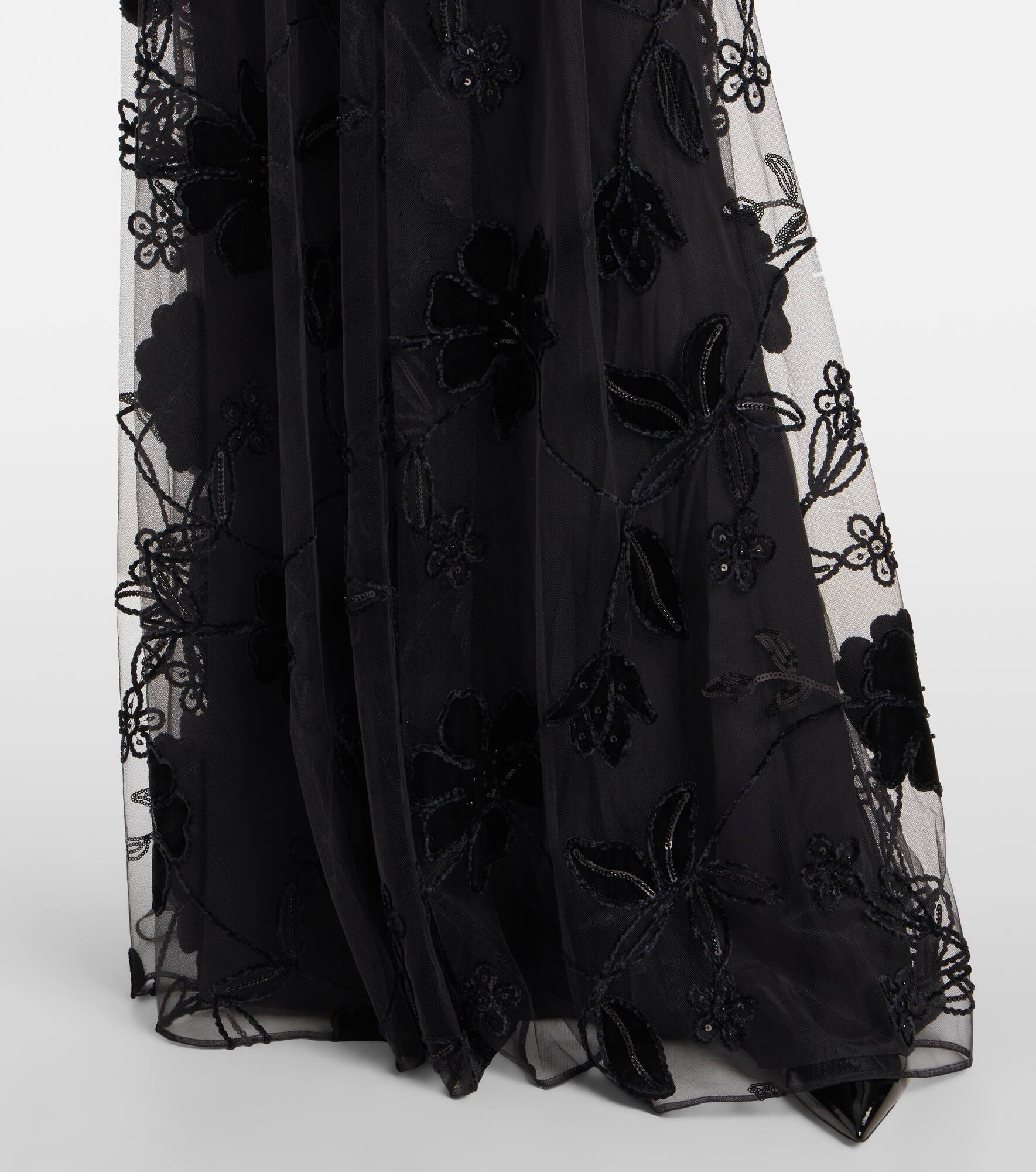 Embroidered tulle and velvet gown - 5