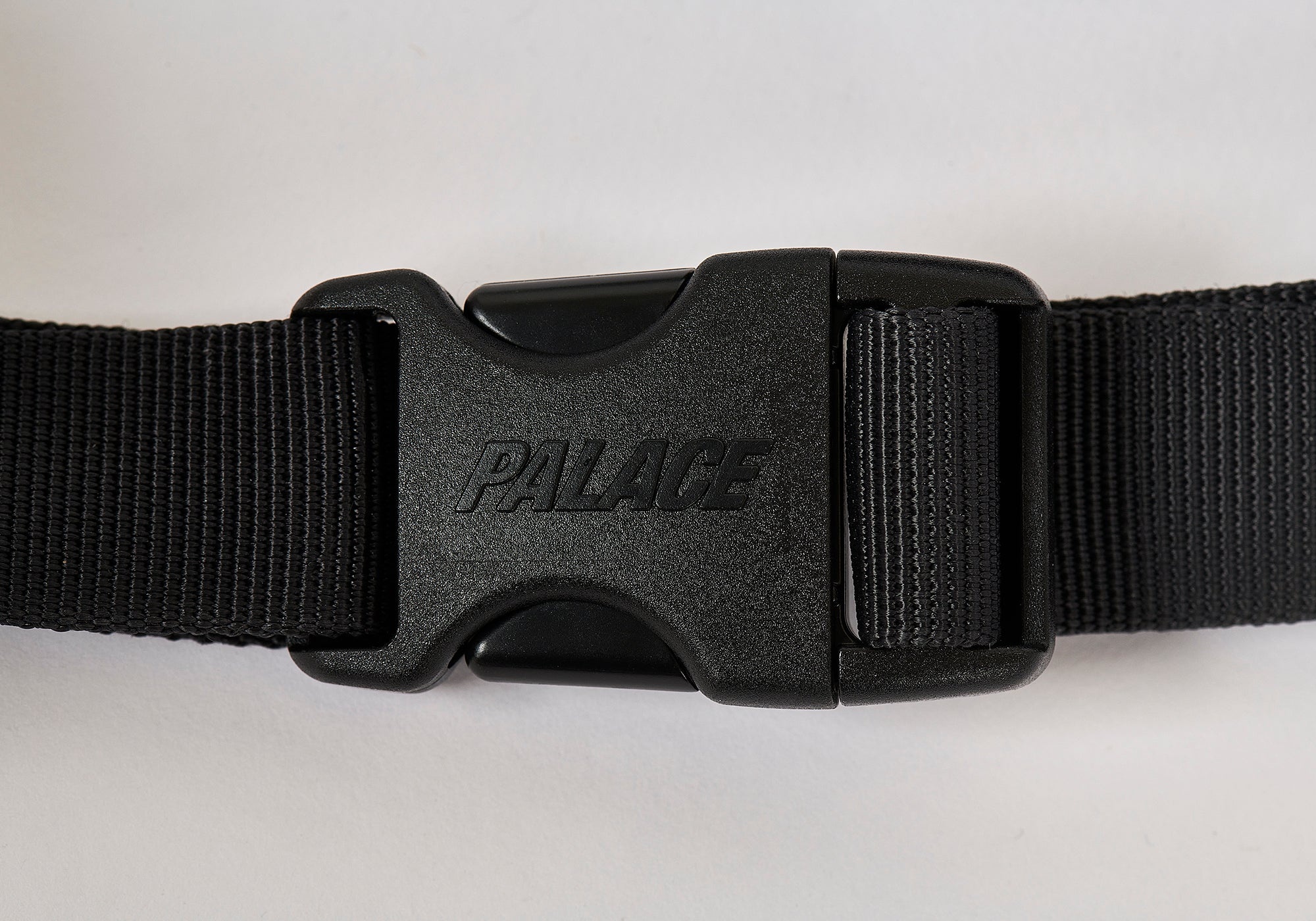 PALACE CORDURA Y-RIP MINI BUN BAG BLACK | REVERSIBLE