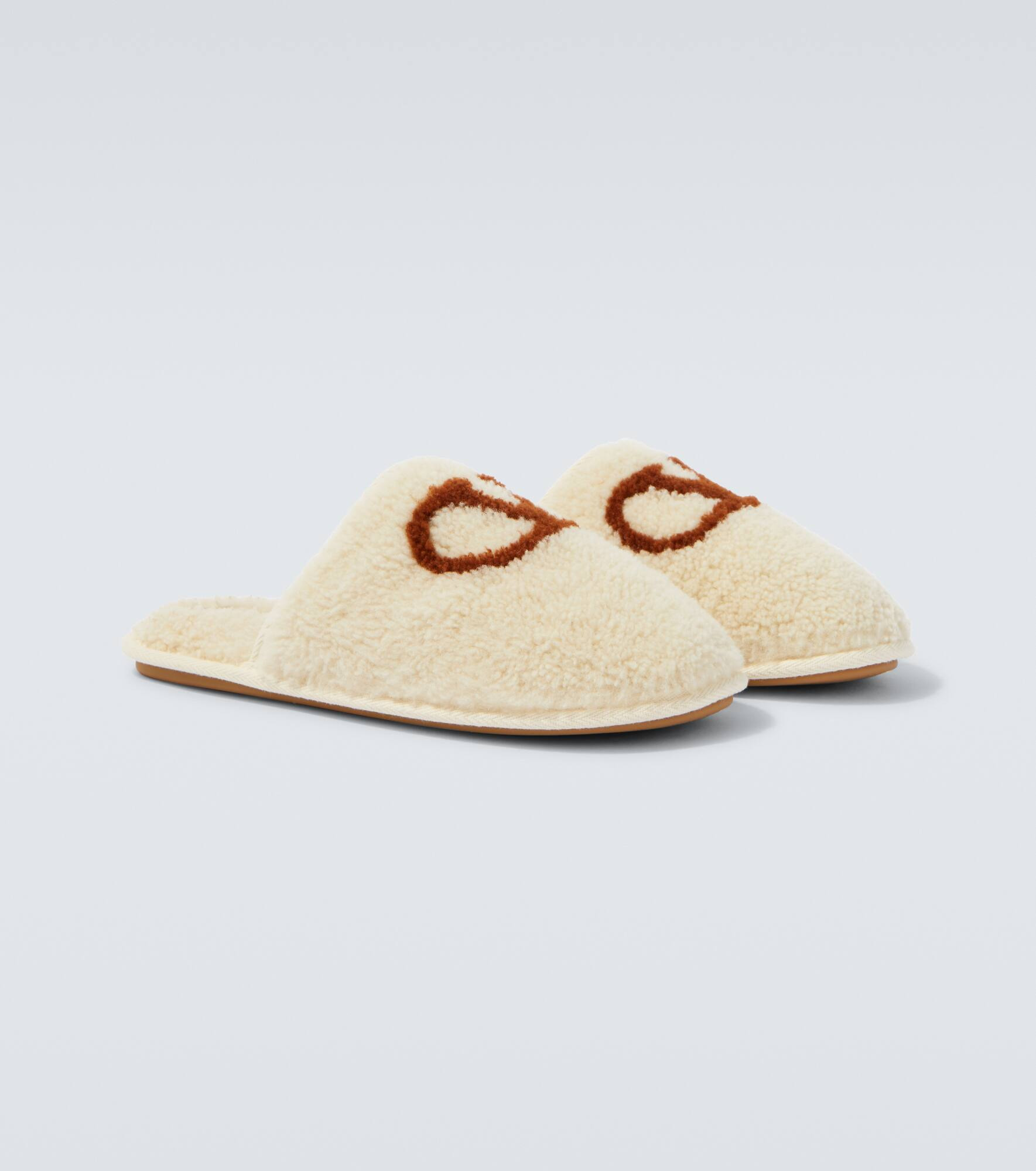 VLogo shearling slippers - 5