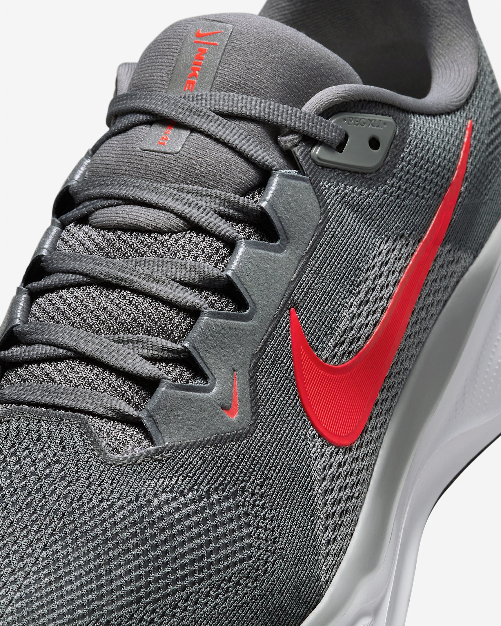 Nike Pegasus 41 Men's Road Running Shoes (Extra Wide) - 7