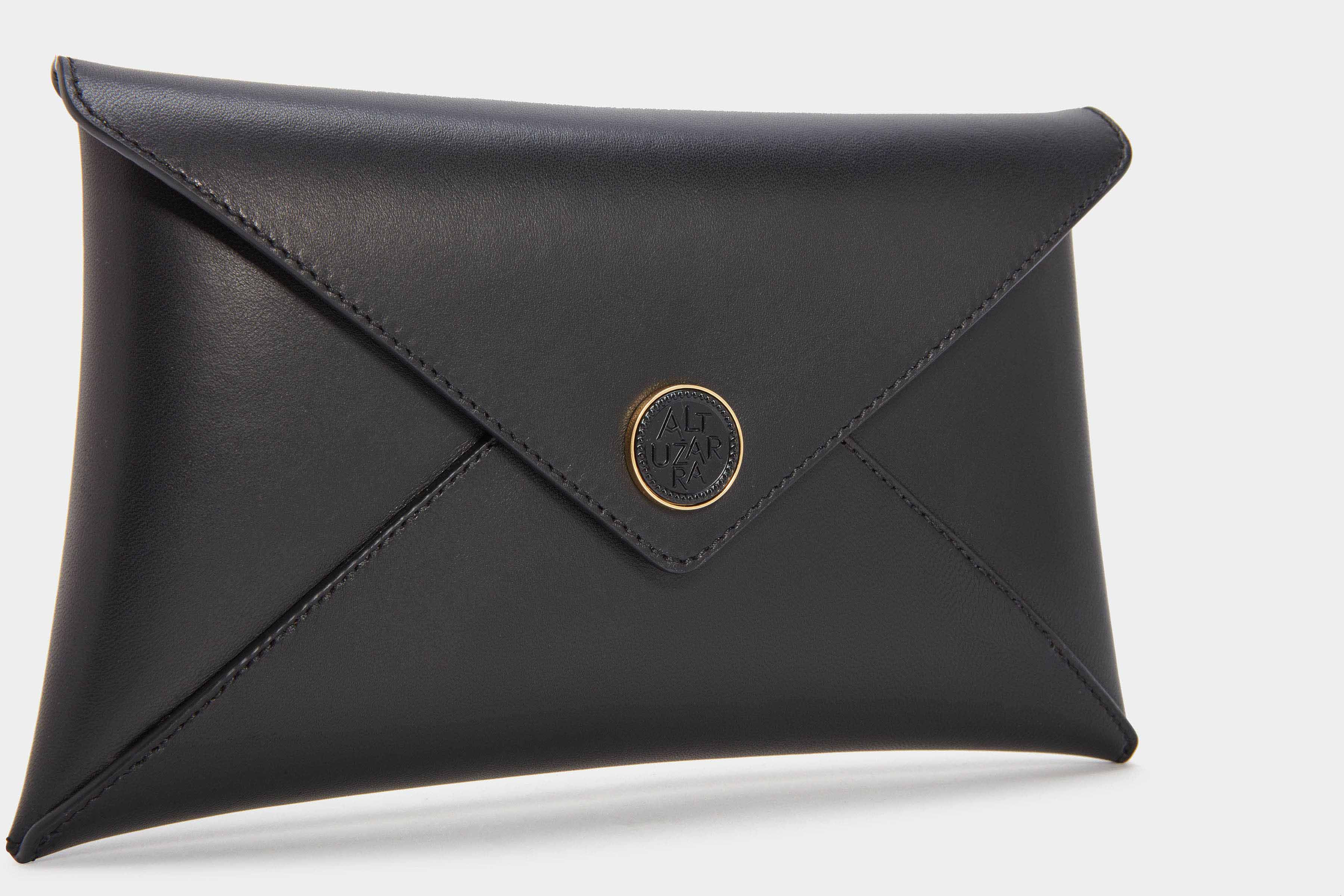 'MEDALLION' ENVELOPE CLUTCH - 5