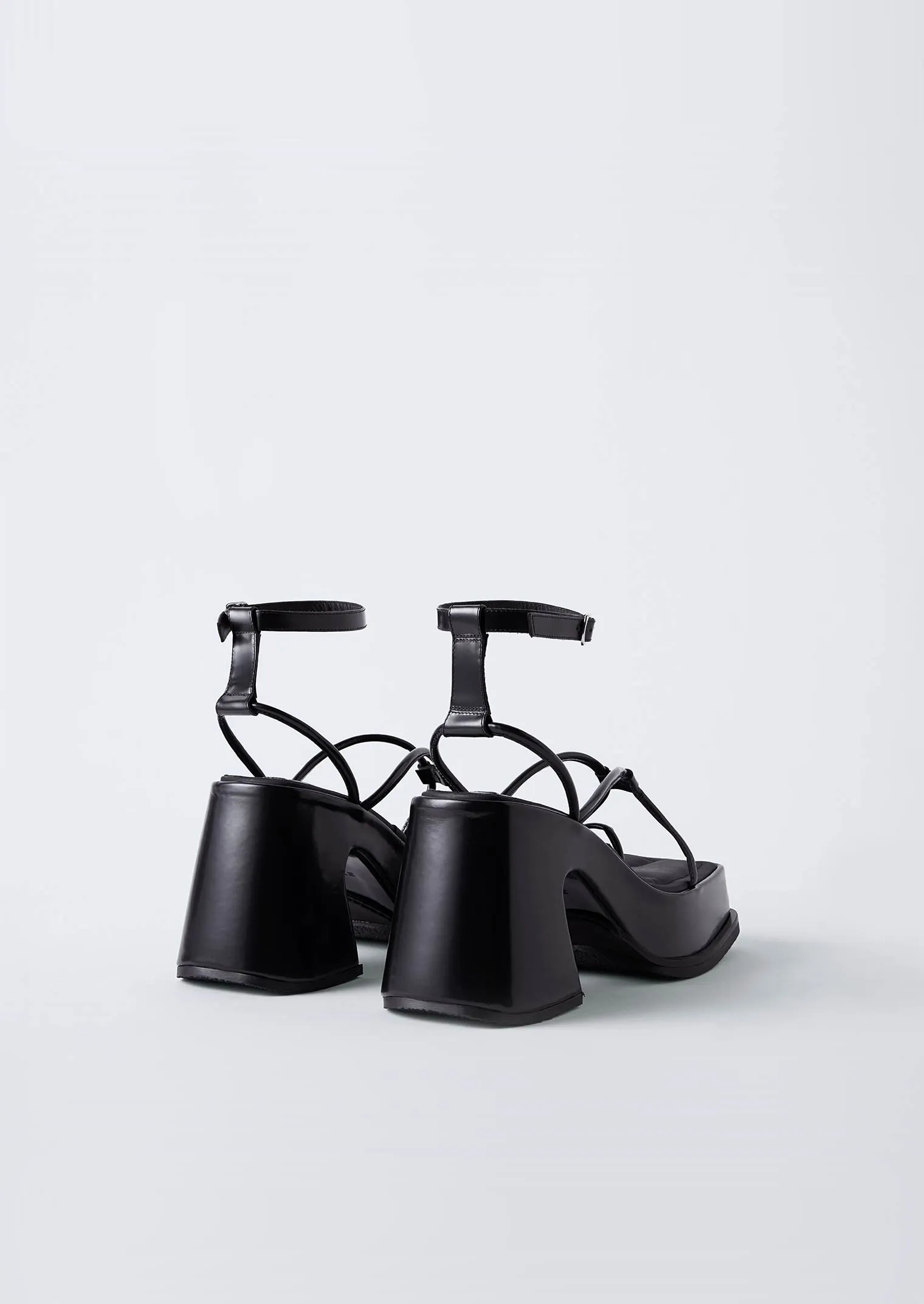 EYTYS Olympia Heels サンダル 40 黒 箱付き EYTYS Olympia Heels サンダル 40 黒 箱付き - メルカリ
